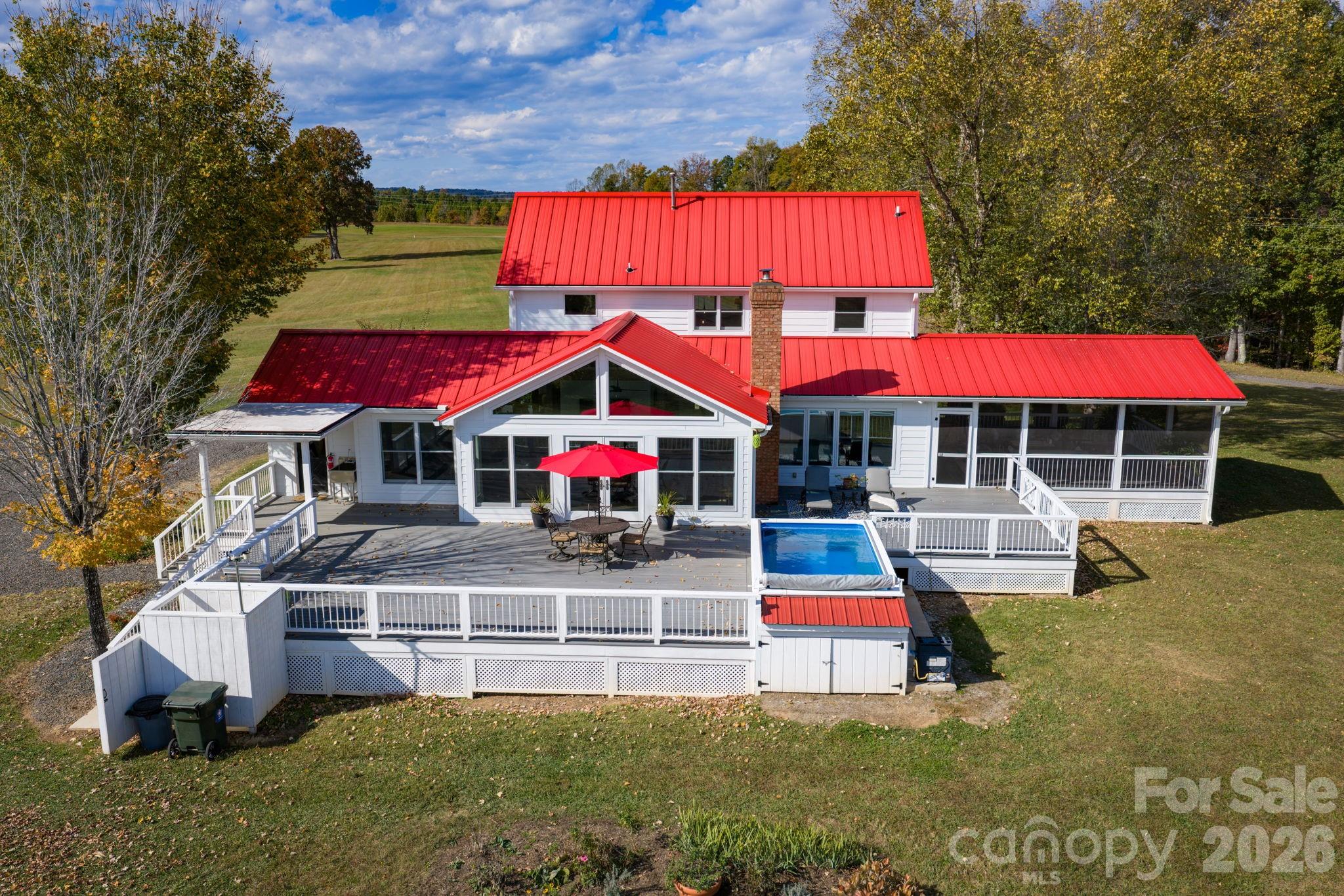 1260A Beaver Island Trail Road — Walnut Cove
