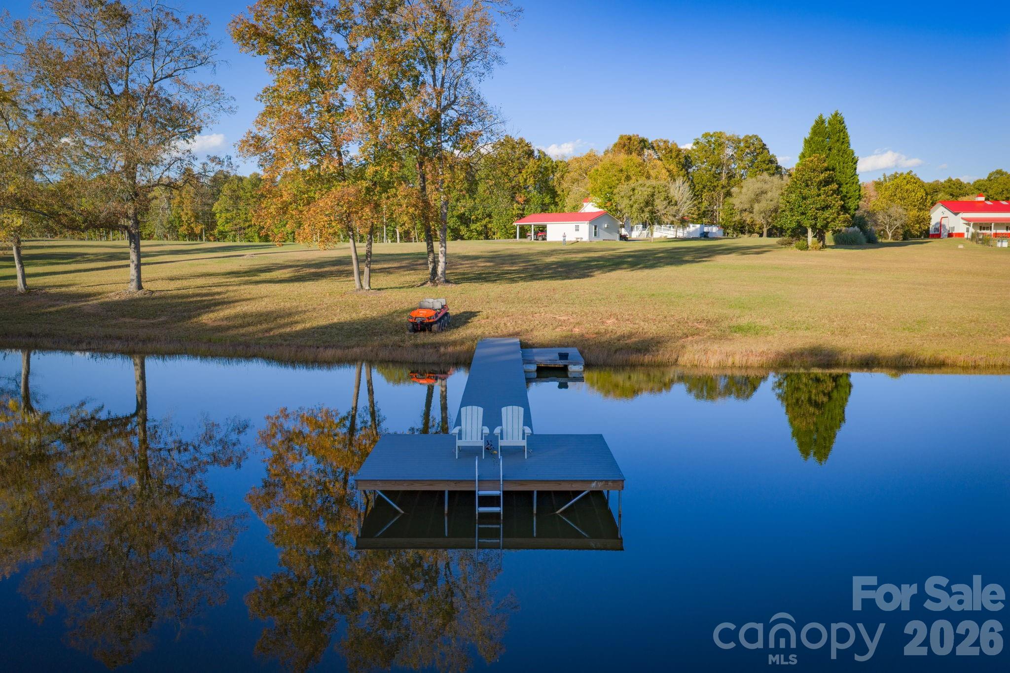 1260A Beaver Island Trail Road — Walnut Cove