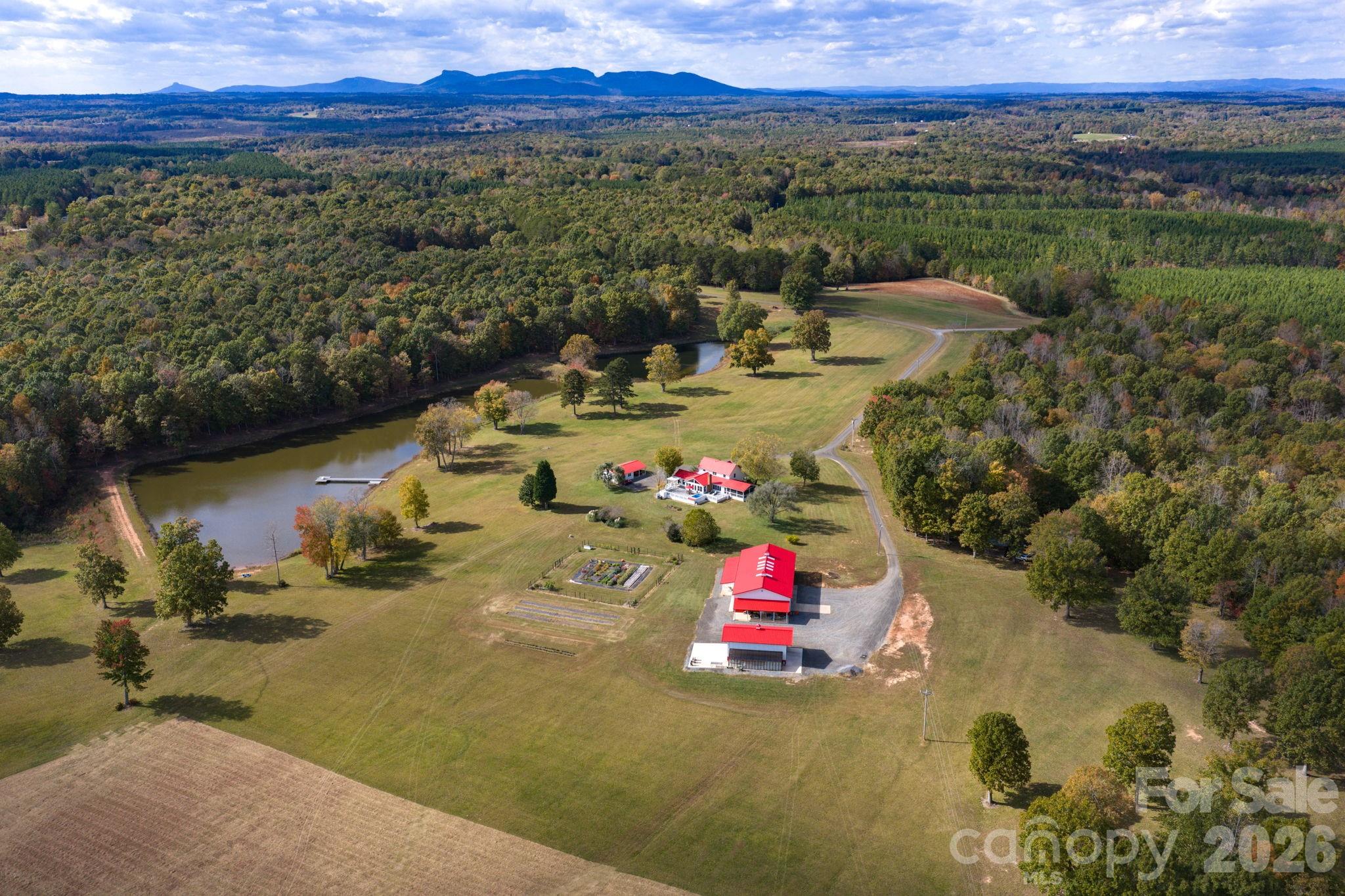 1260A Beaver Island Trail Road — Walnut Cove
