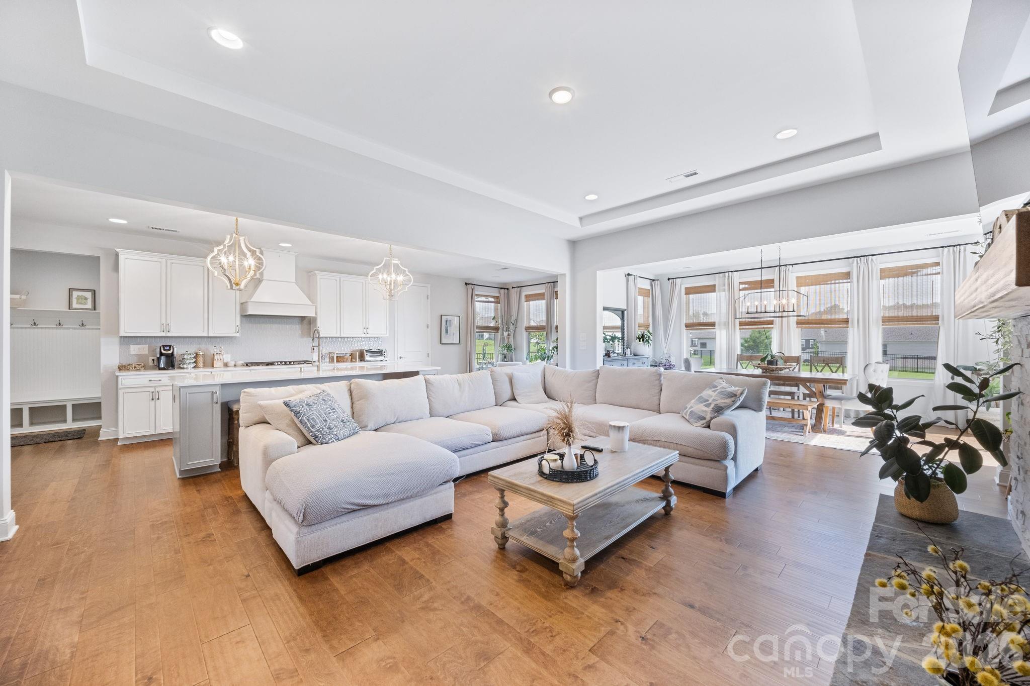 16139 Tulloch Road — Charlotte