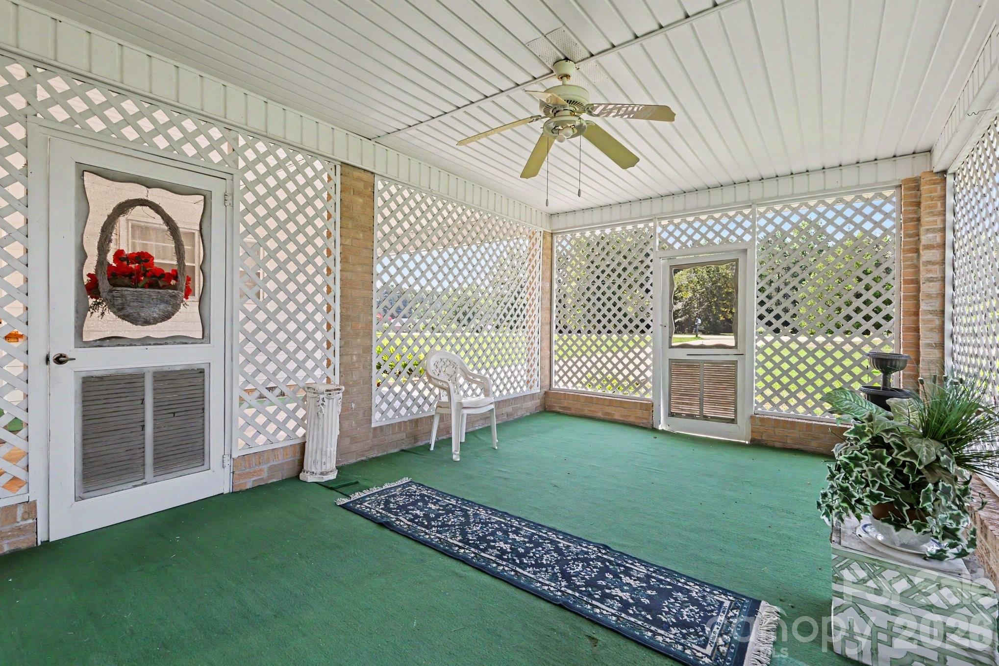 2997 Flat Creek Road — Lancaster