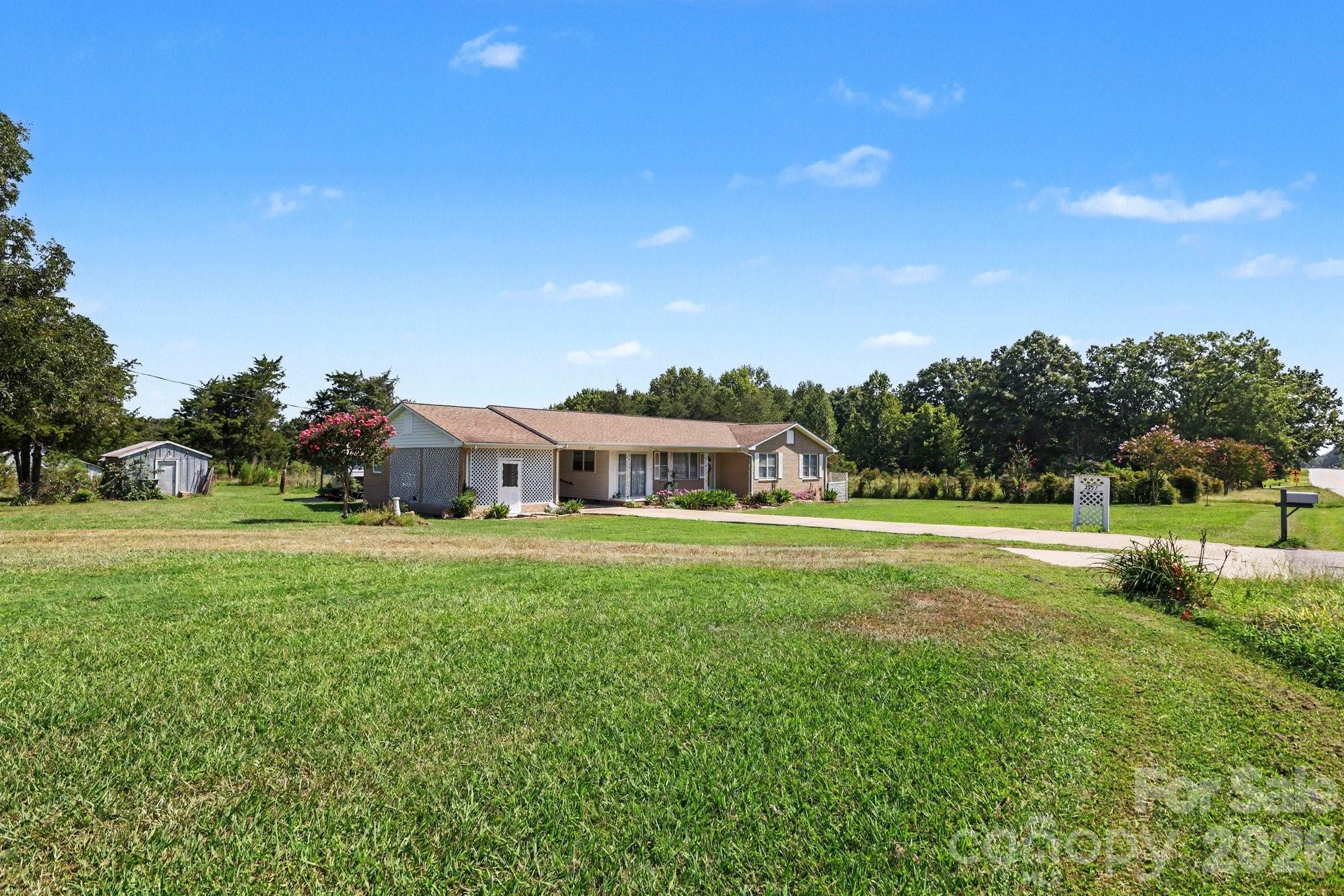 2997 Flat Creek Road — Lancaster