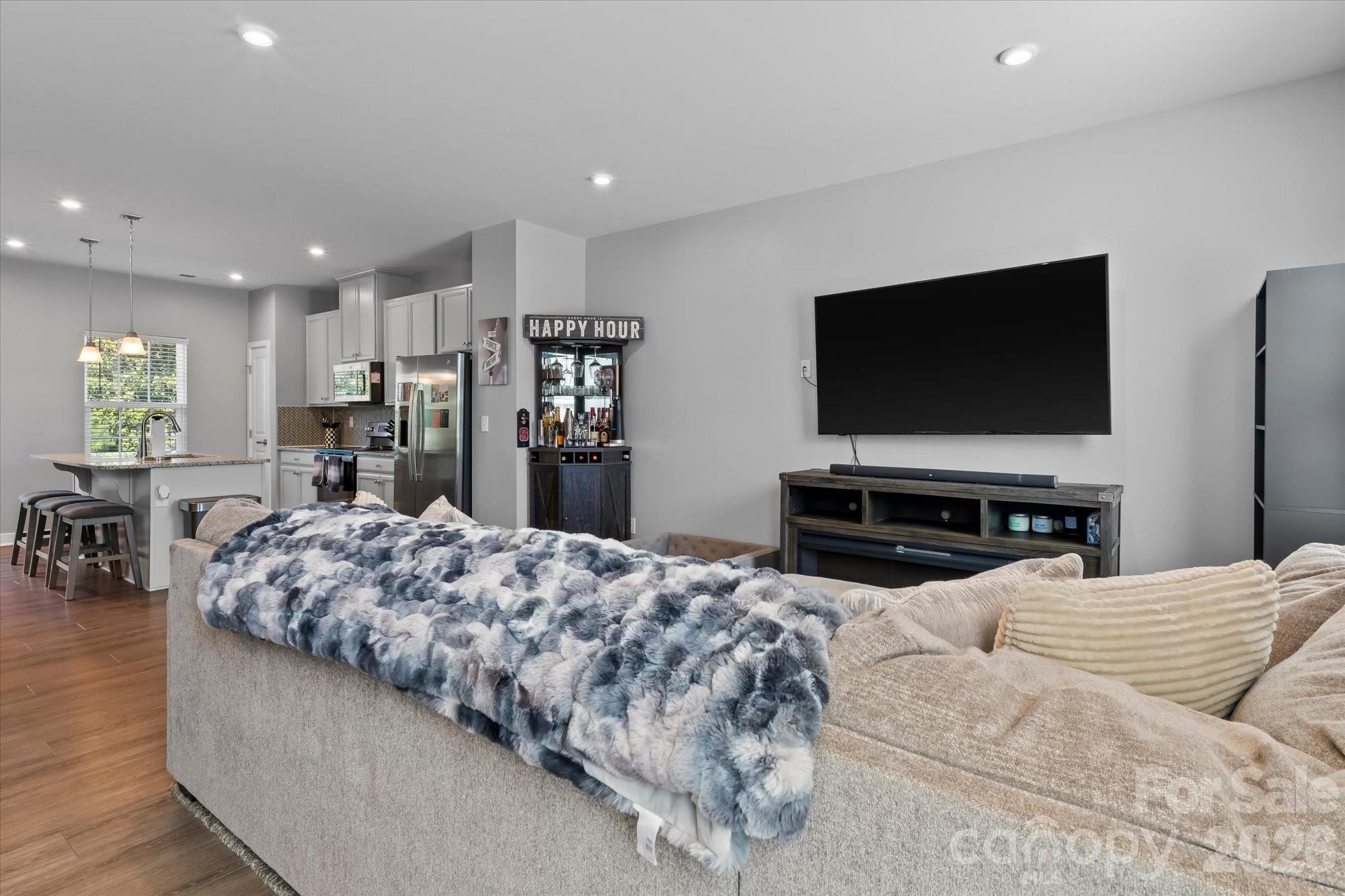 3037 Beeler Lane — Charlotte