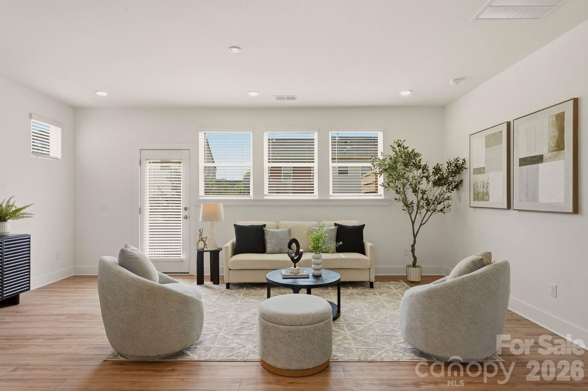 4031 Bass River Parkway — Charlotte