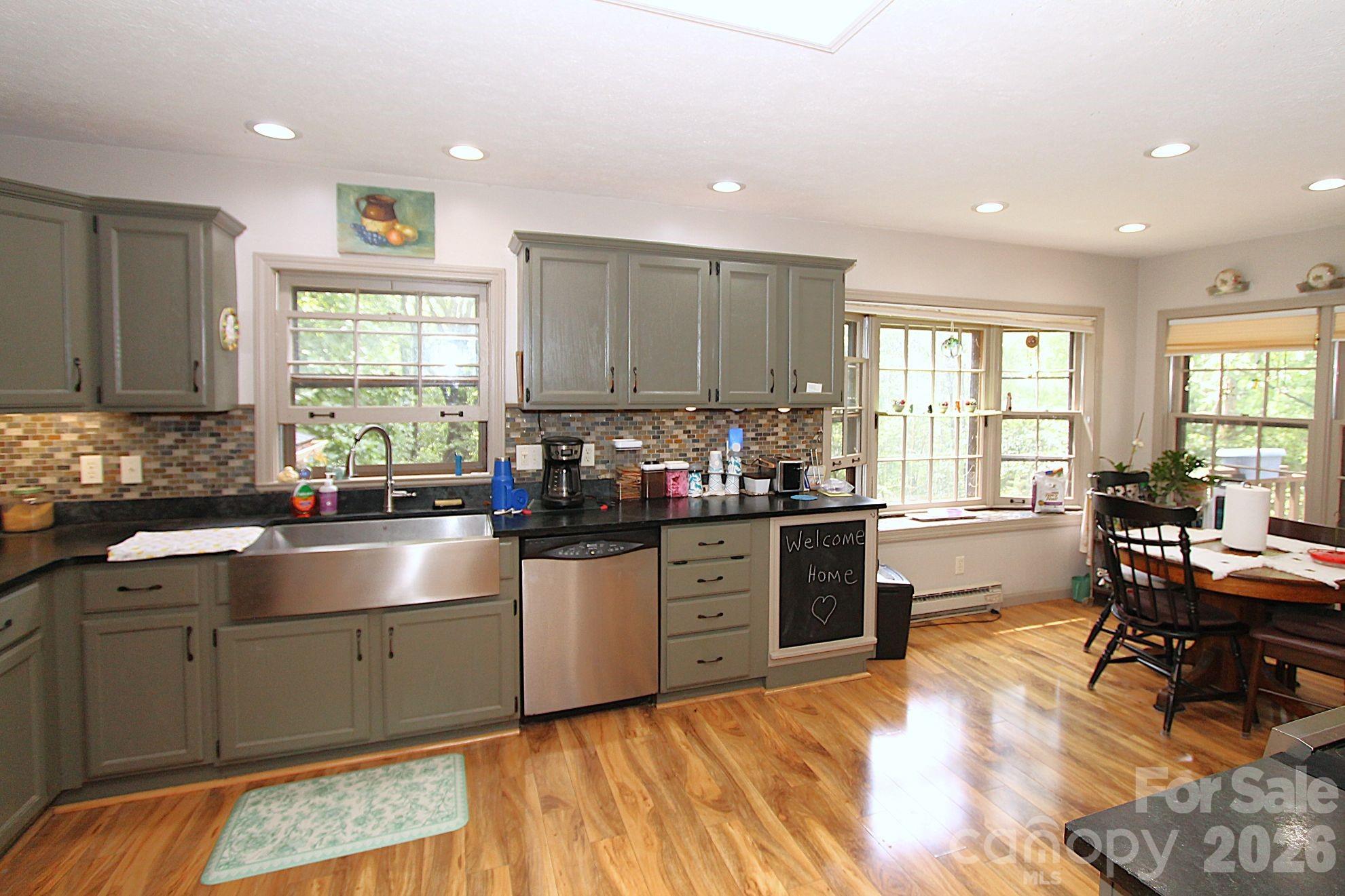 86 Pine Ridge Road — Hendersonville