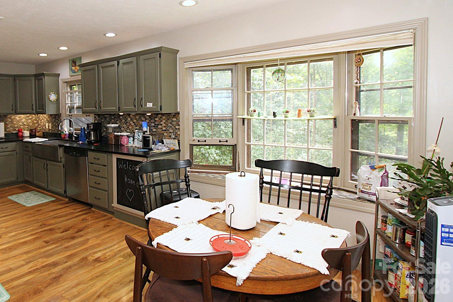 86 Pine Ridge Road — Hendersonville
