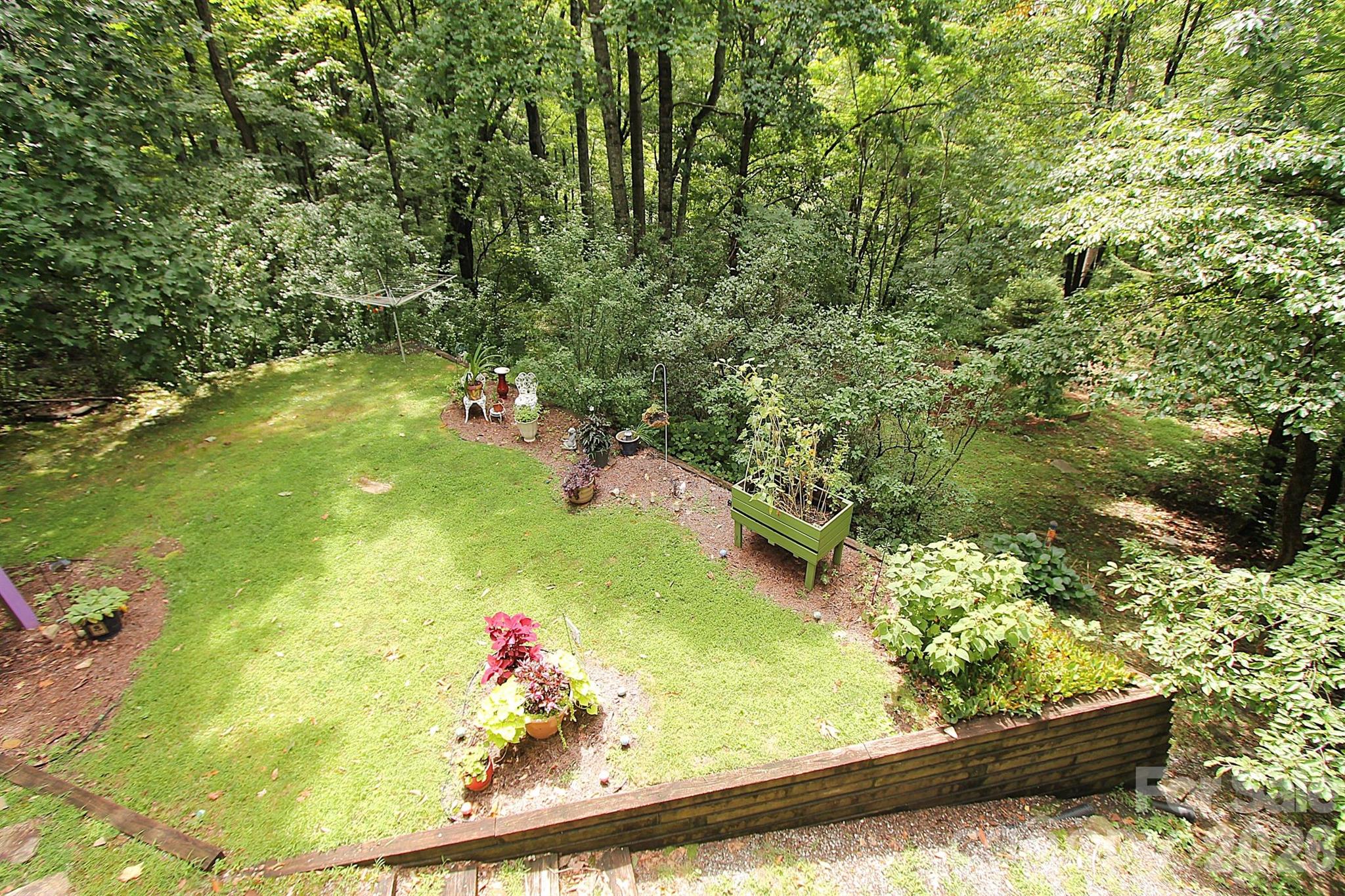 86 Pine Ridge Road — Hendersonville
