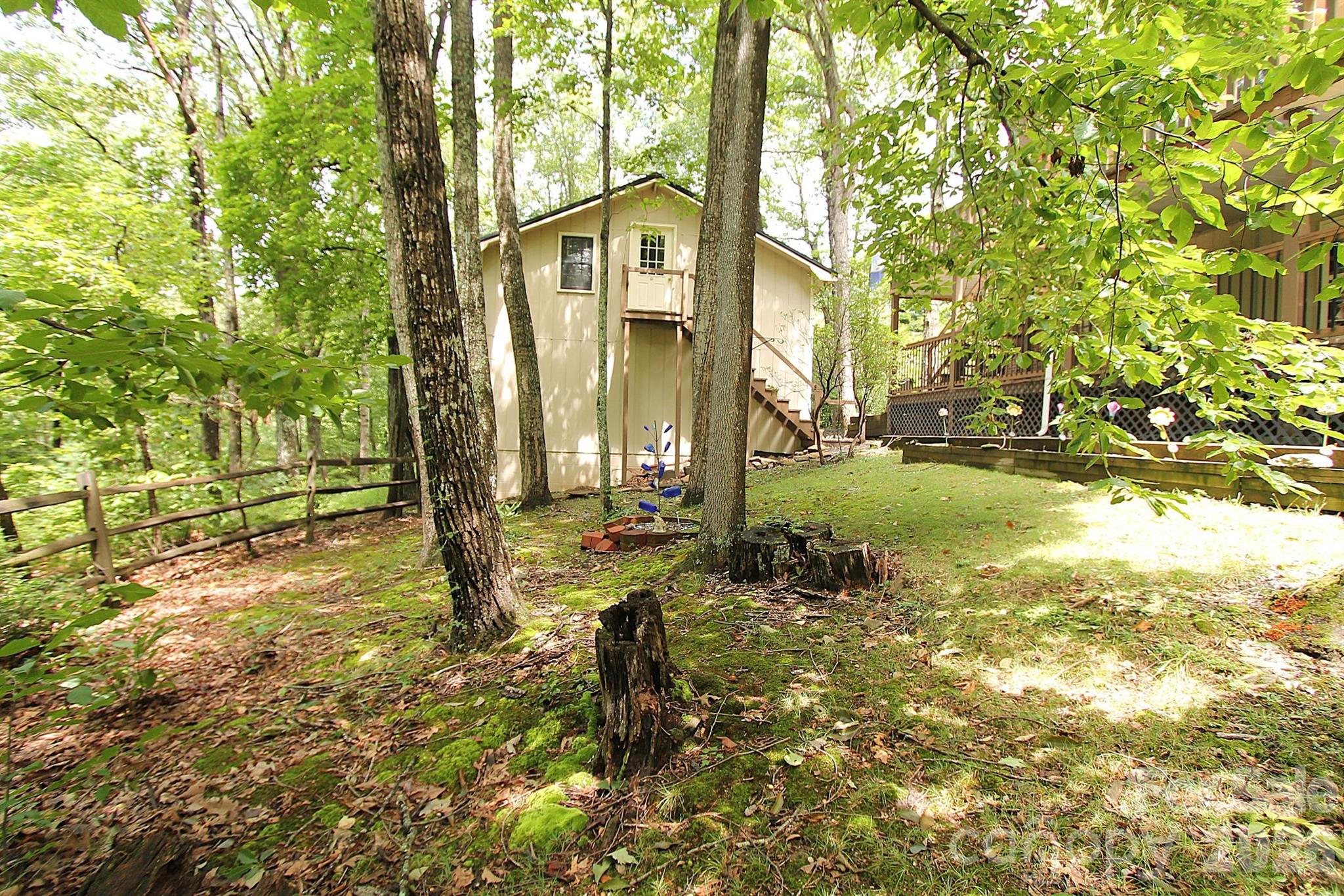 86 Pine Ridge Road — Hendersonville