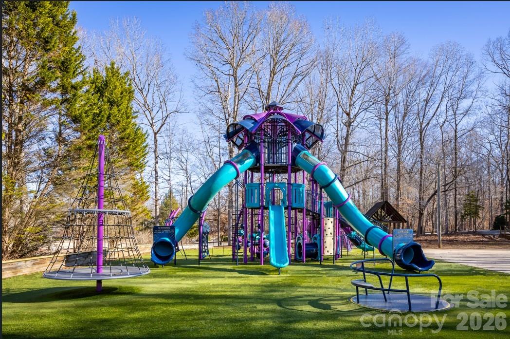 326 Linwood Estates Drive — Lexington