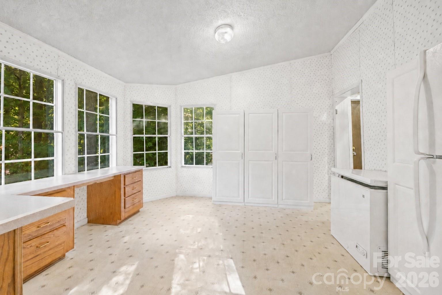 1475 Smith Woods Lane — Hickory Grove
