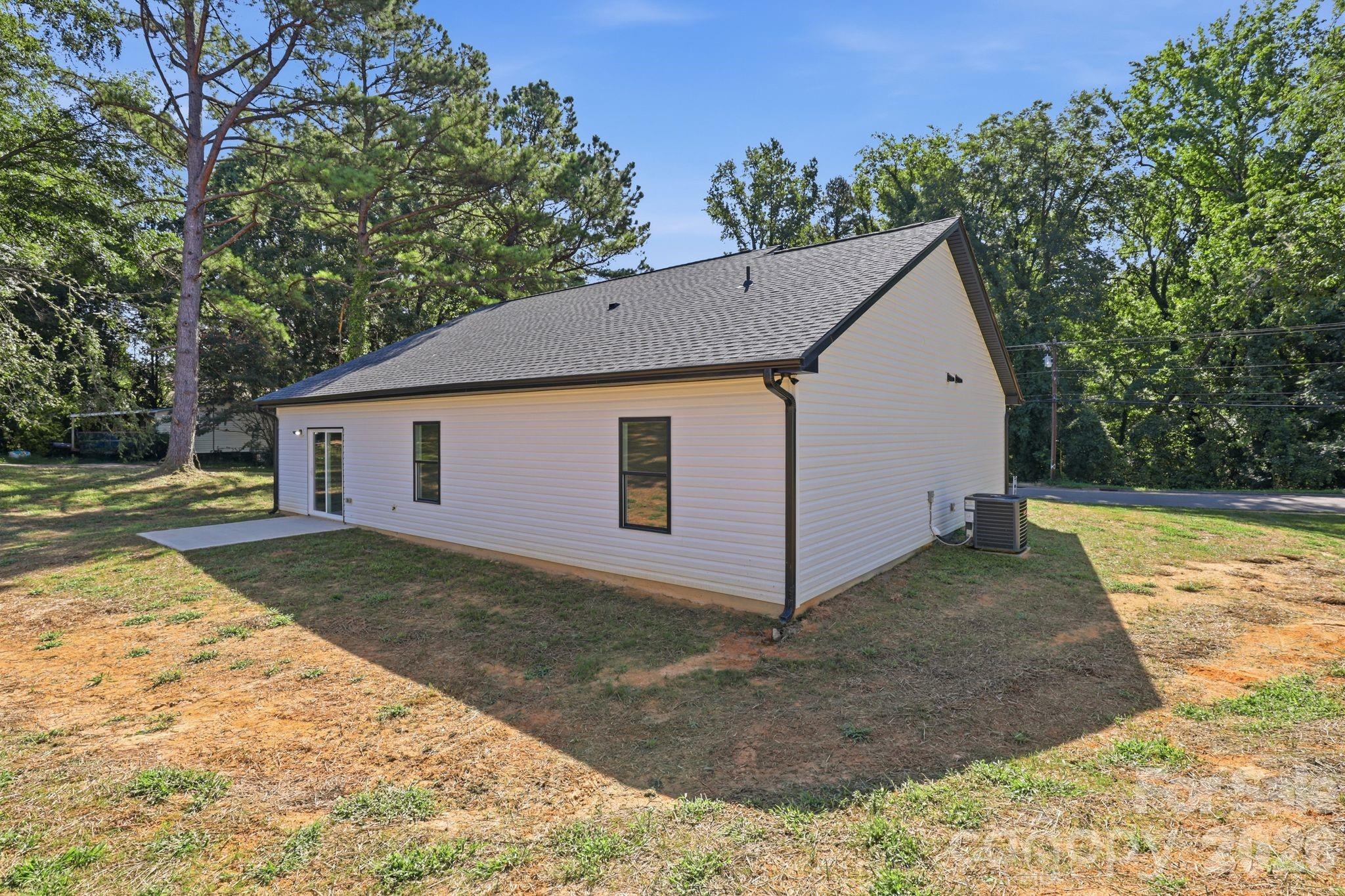 325 N Chapel Street — Landis