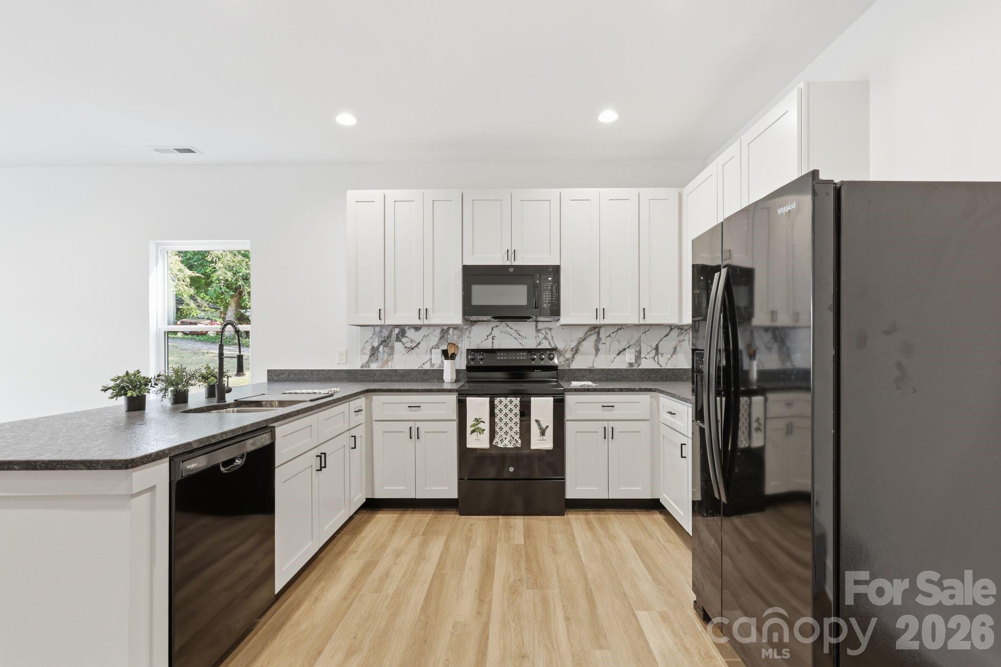 325 N Chapel Street — Landis
