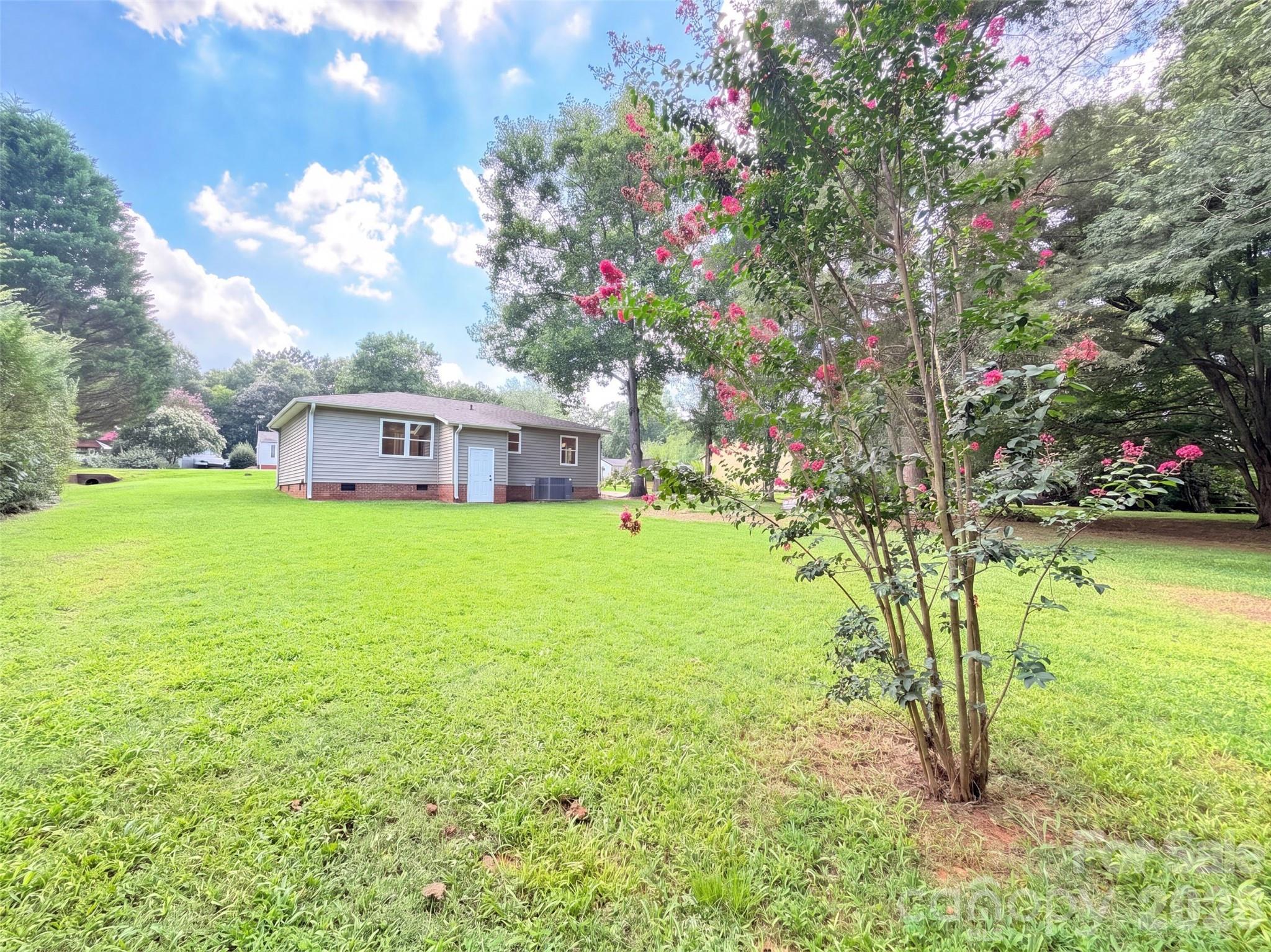 8332 Clear Meadow Lane — Charlotte