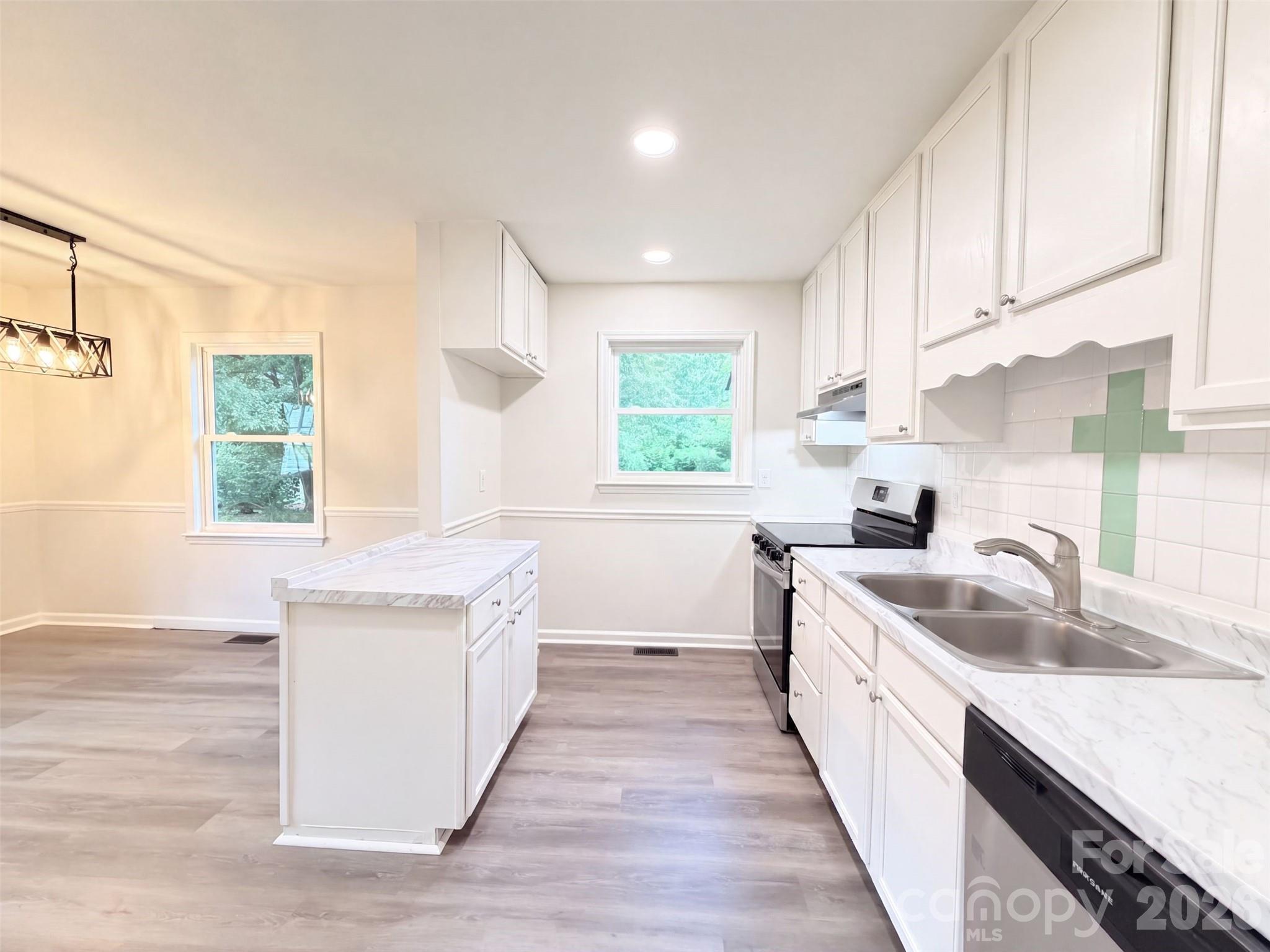 8332 Clear Meadow Lane — Charlotte
