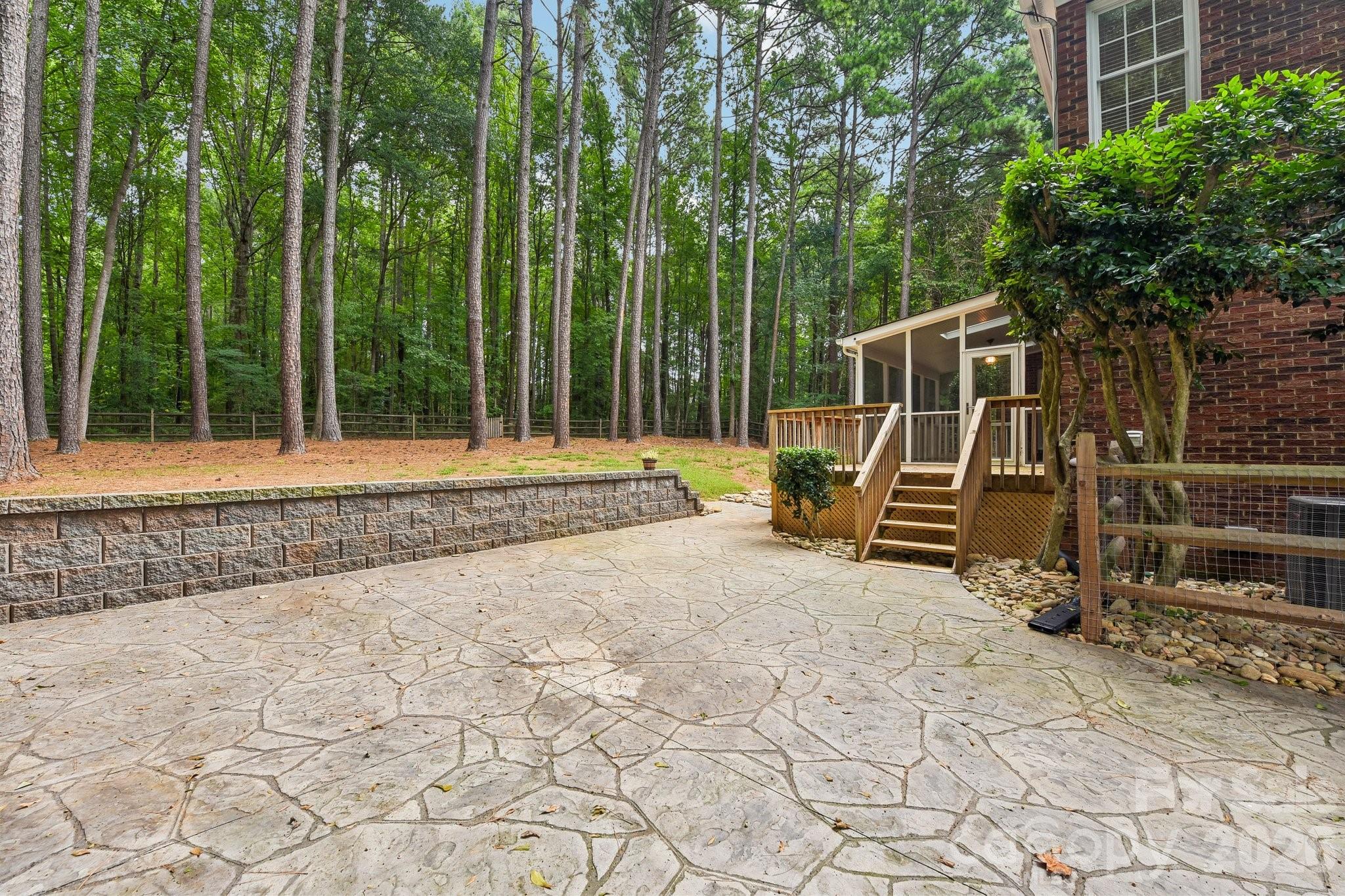 4123 Mountain Cove Drive — Charlotte