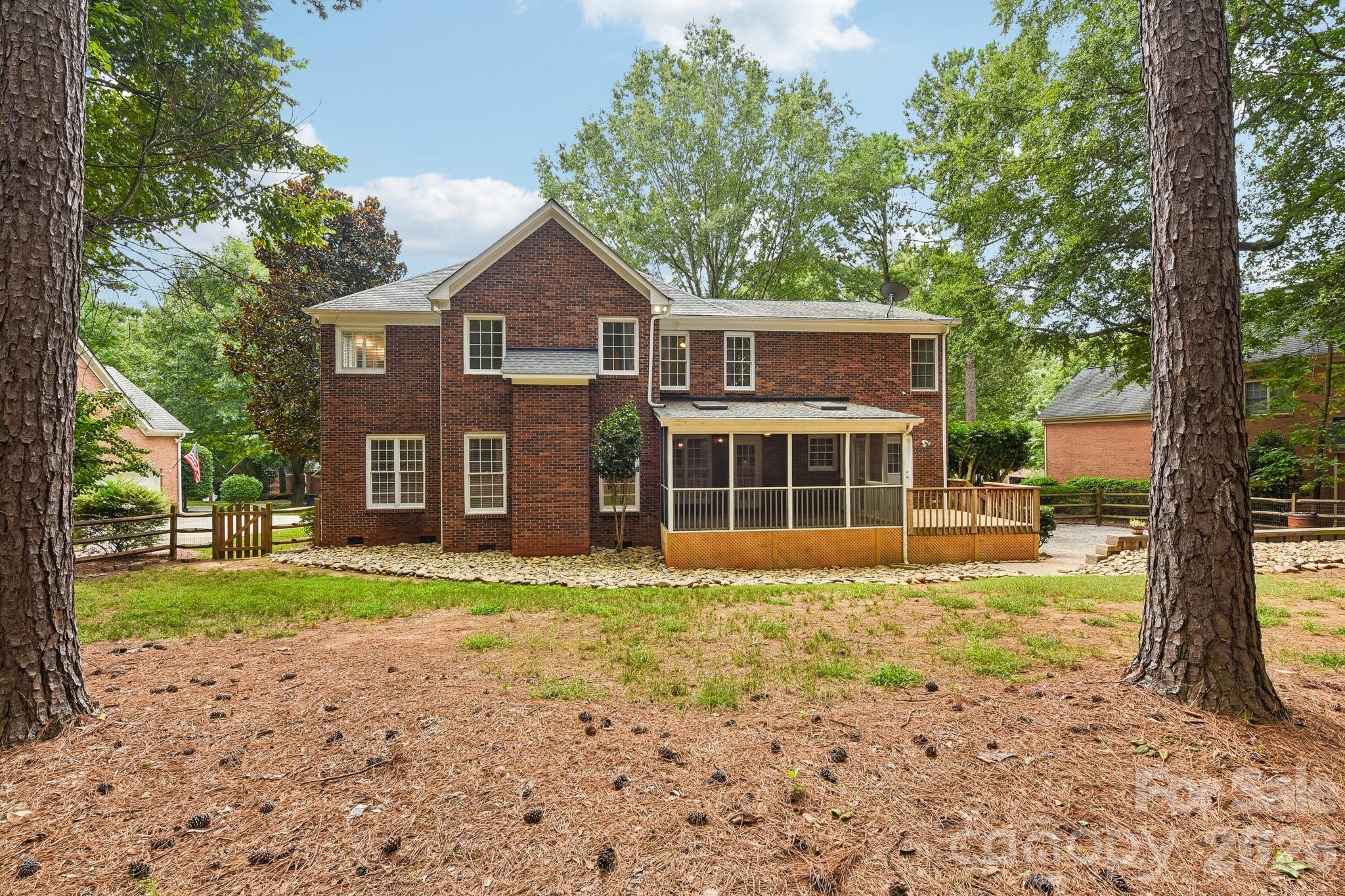 4123 Mountain Cove Drive — Charlotte