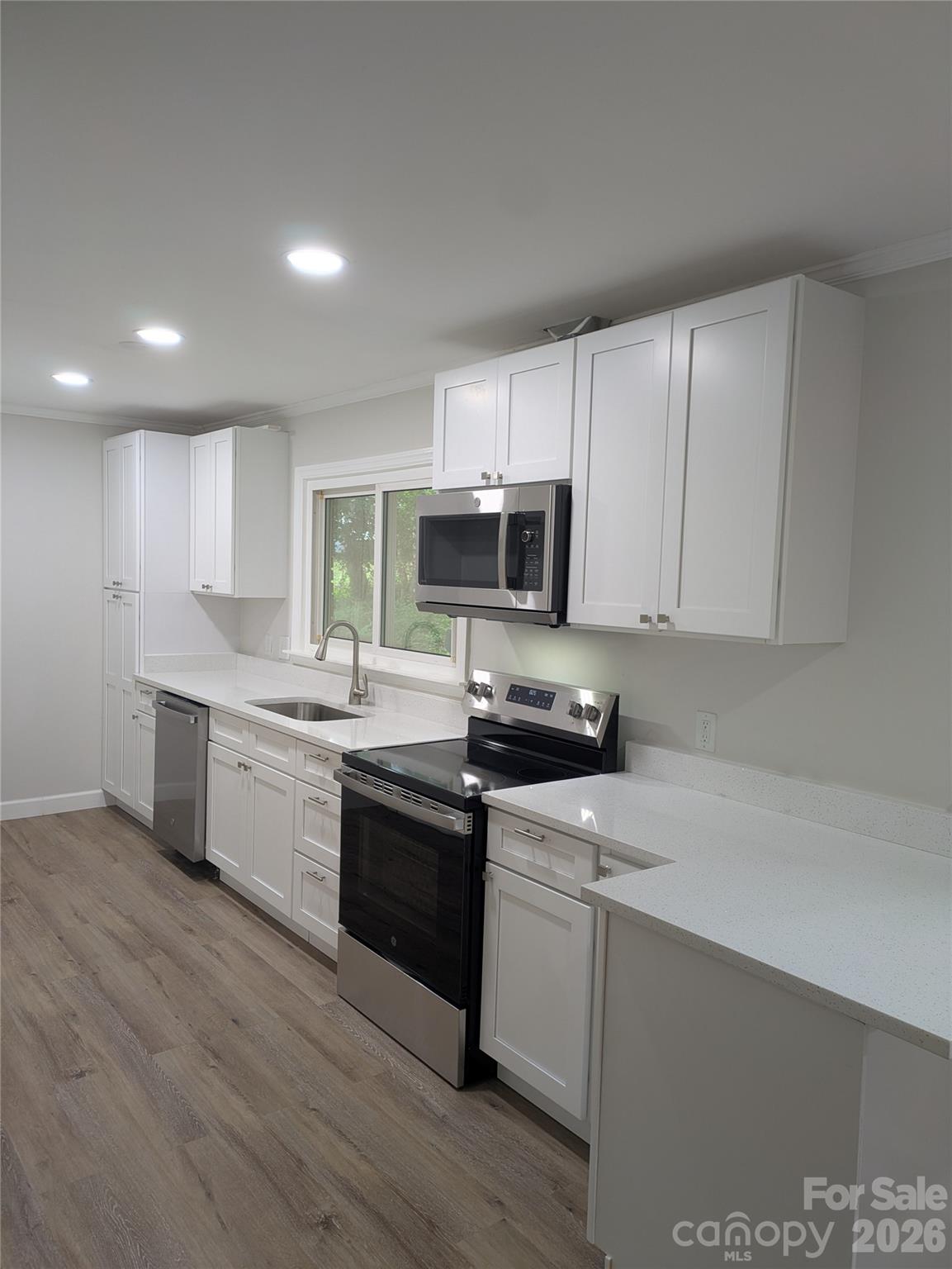 1002 Hemlock Drive — Shelby