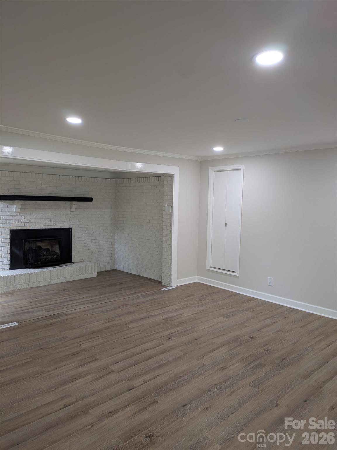 1002 Hemlock Drive — Shelby