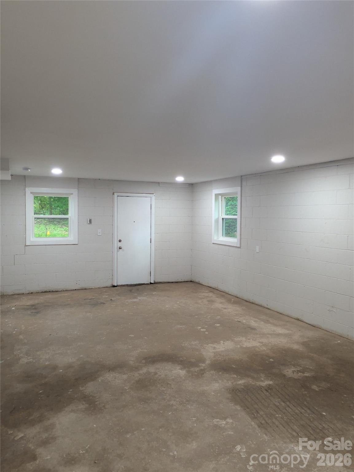1002 Hemlock Drive — Shelby