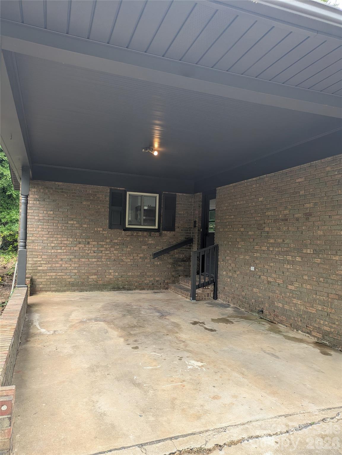 1002 Hemlock Drive — Shelby