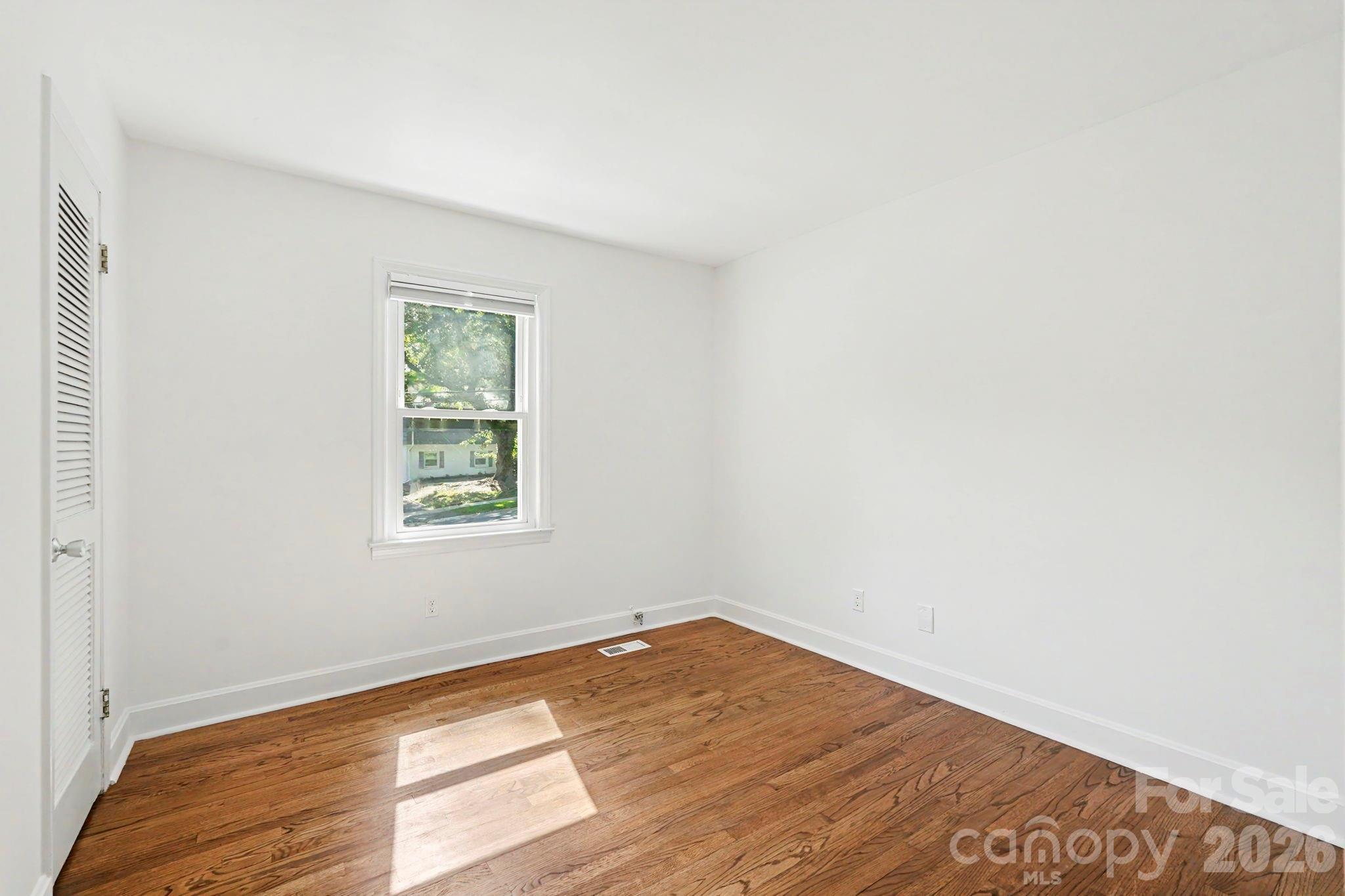 7316 Thorncliff Drive — Charlotte