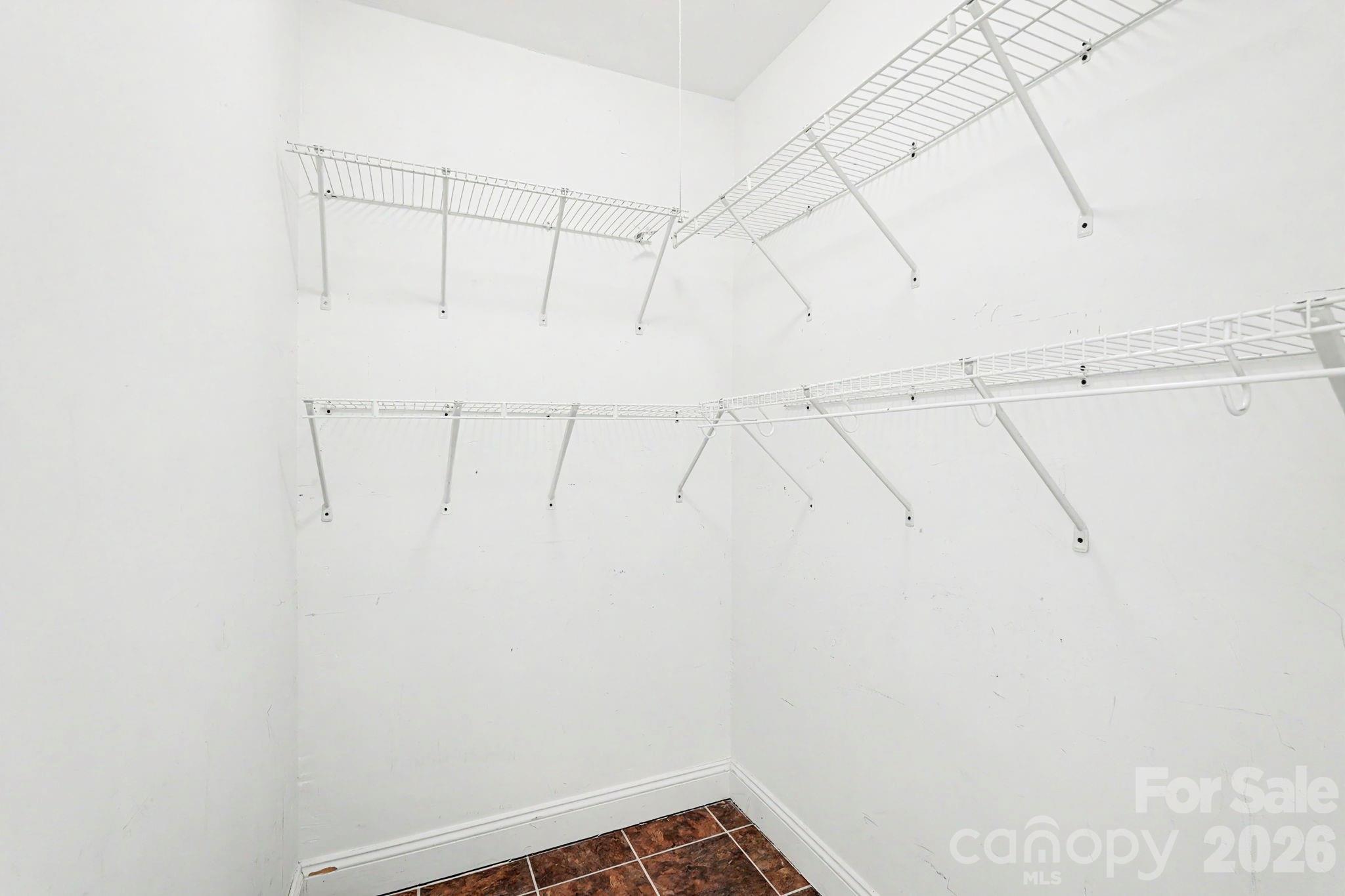 7316 Thorncliff Drive — Charlotte