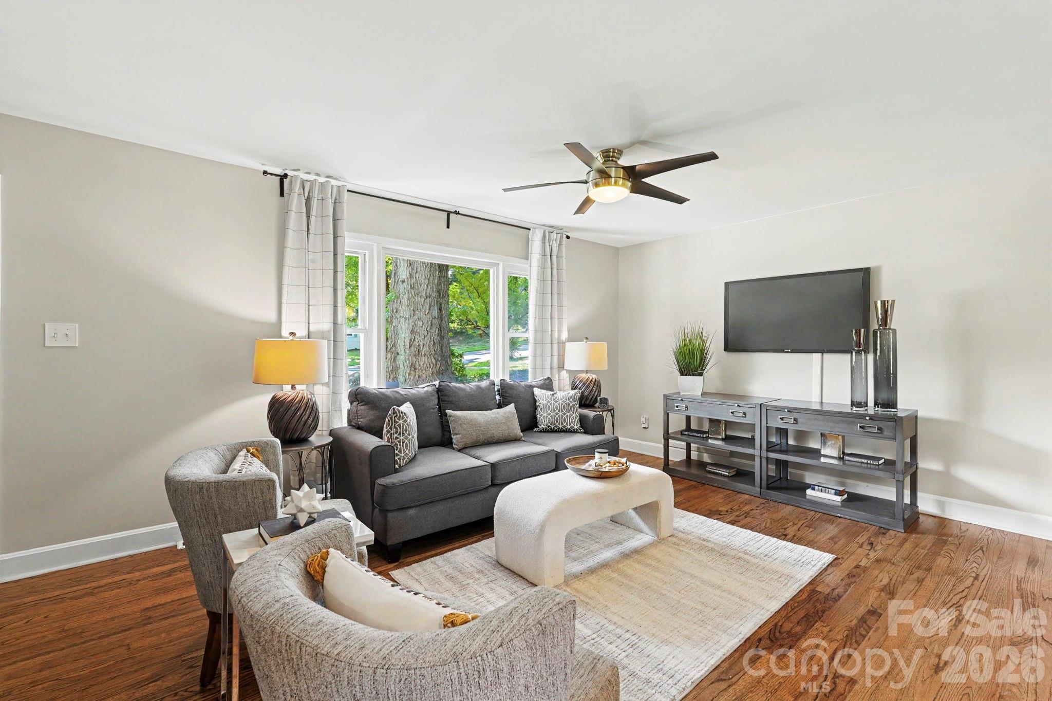 7316 Thorncliff Drive — Charlotte