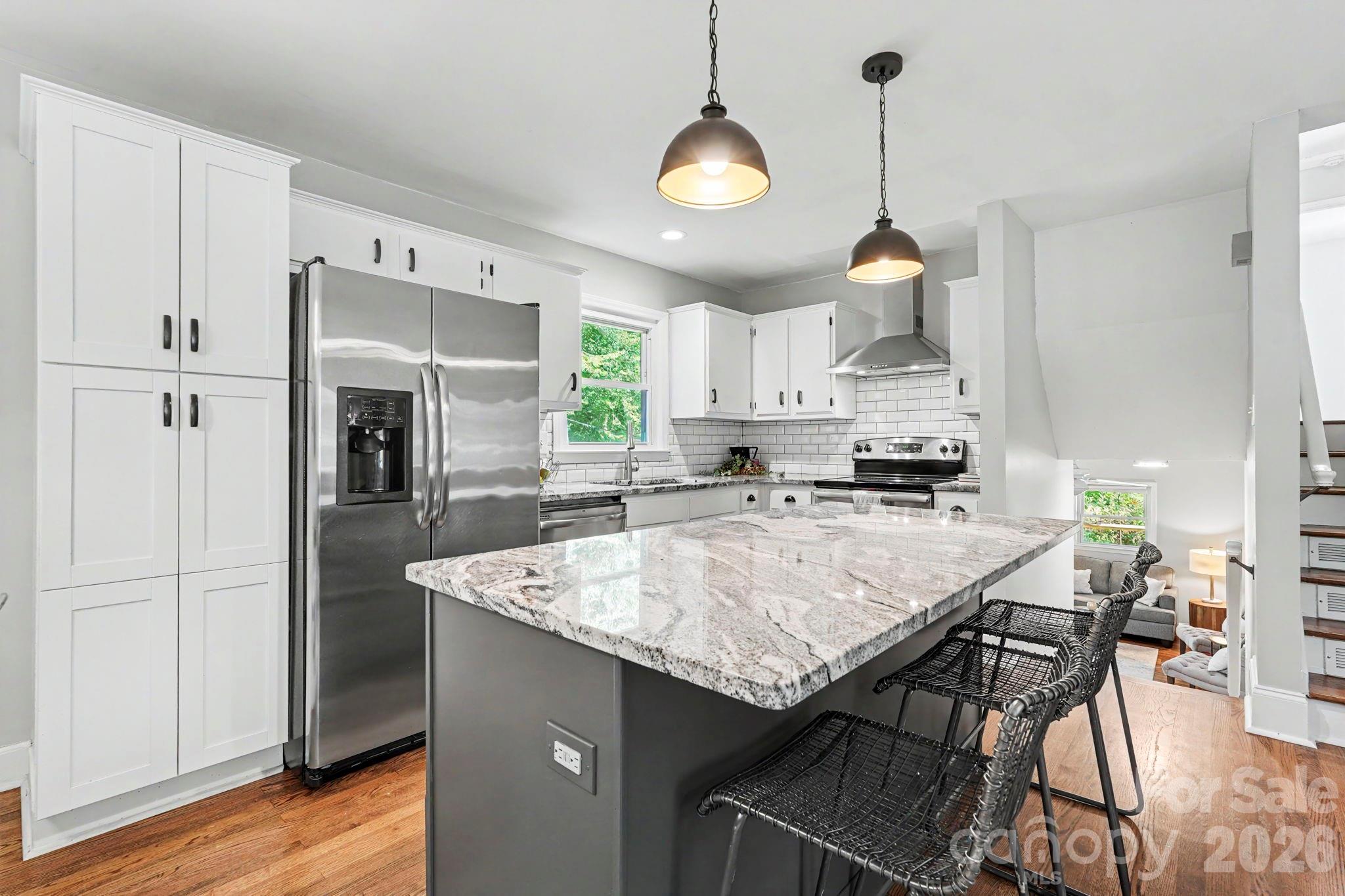 7316 Thorncliff Drive — Charlotte