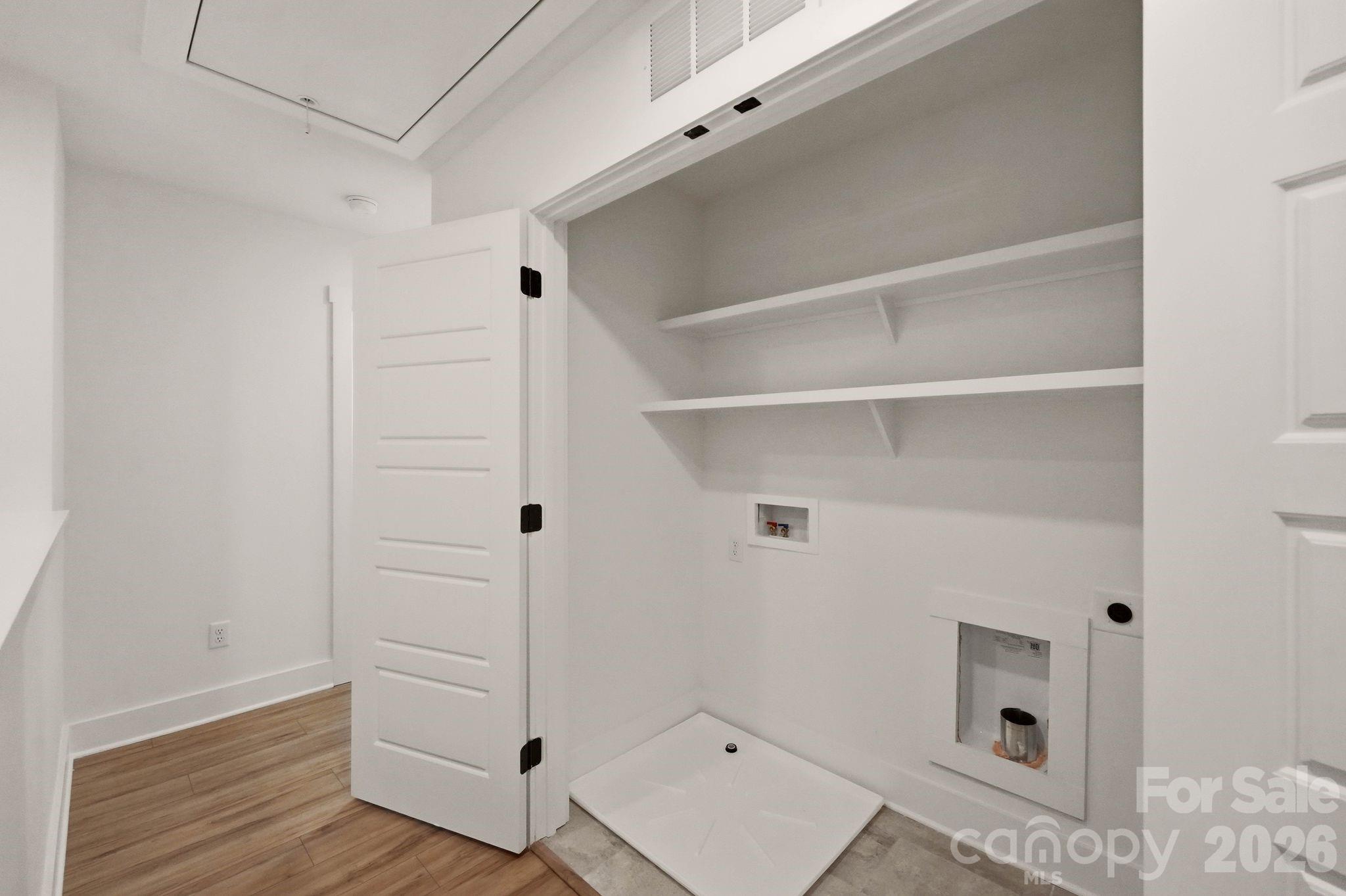 4011 Bass River Parkway — Charlotte