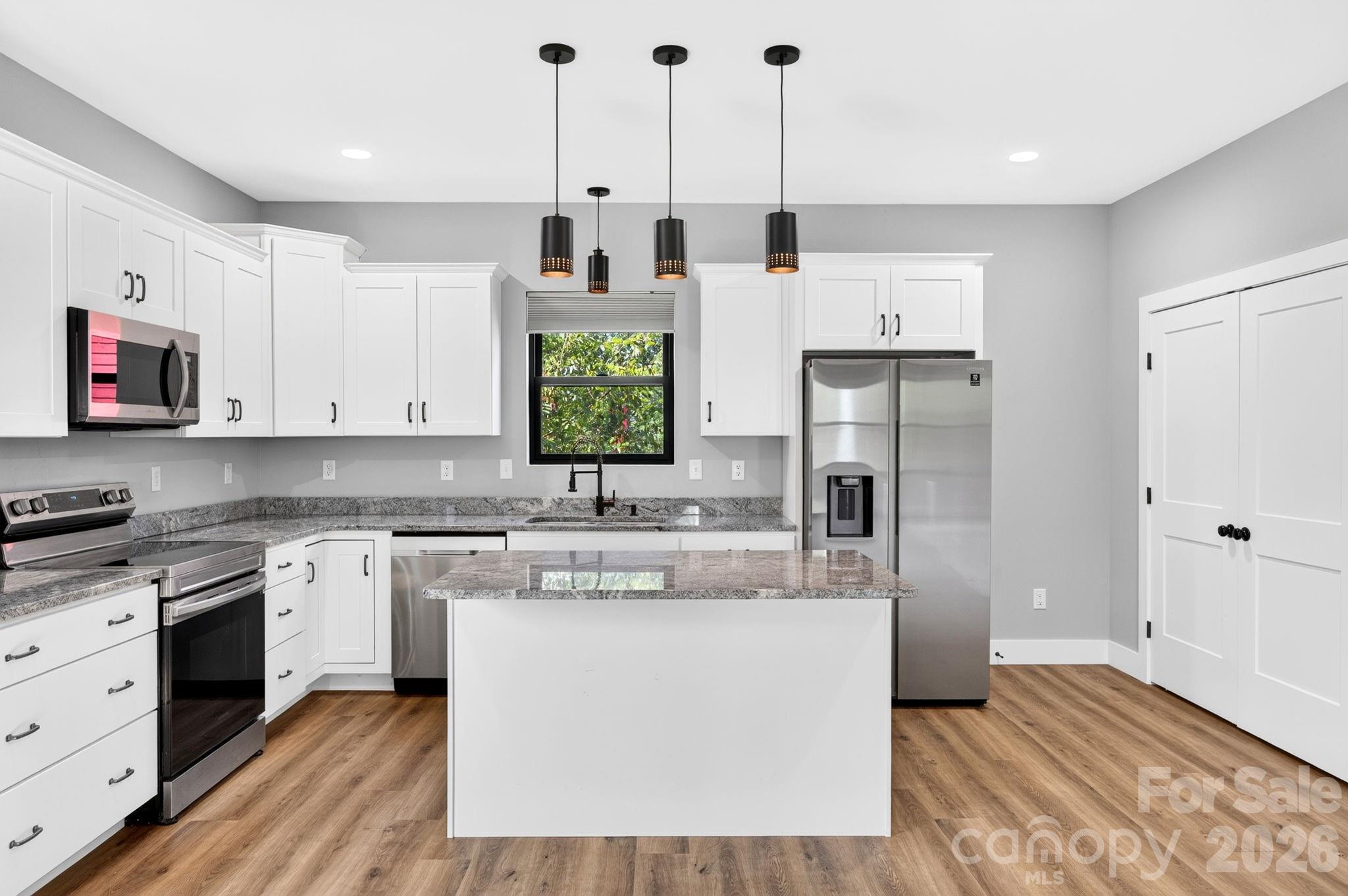 613 Salem Heights Lane — Swannanoa