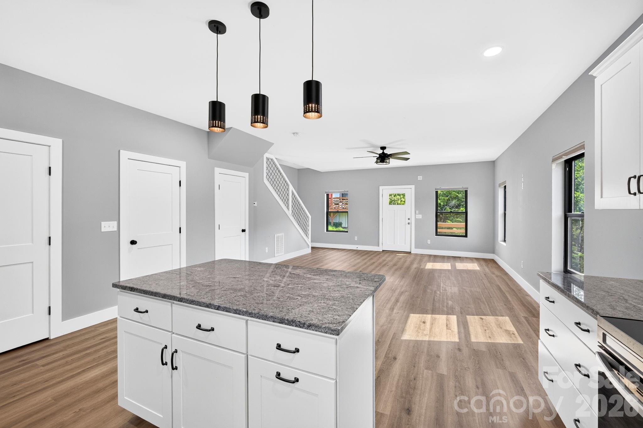 613 Salem Heights Lane — Swannanoa