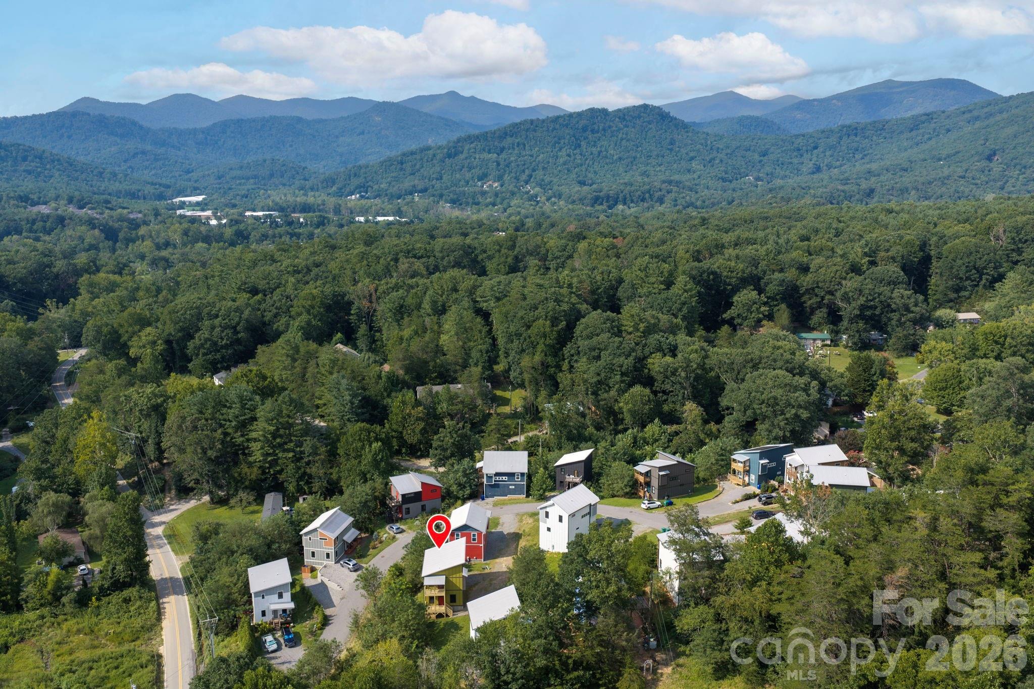 613 Salem Heights Lane — Swannanoa