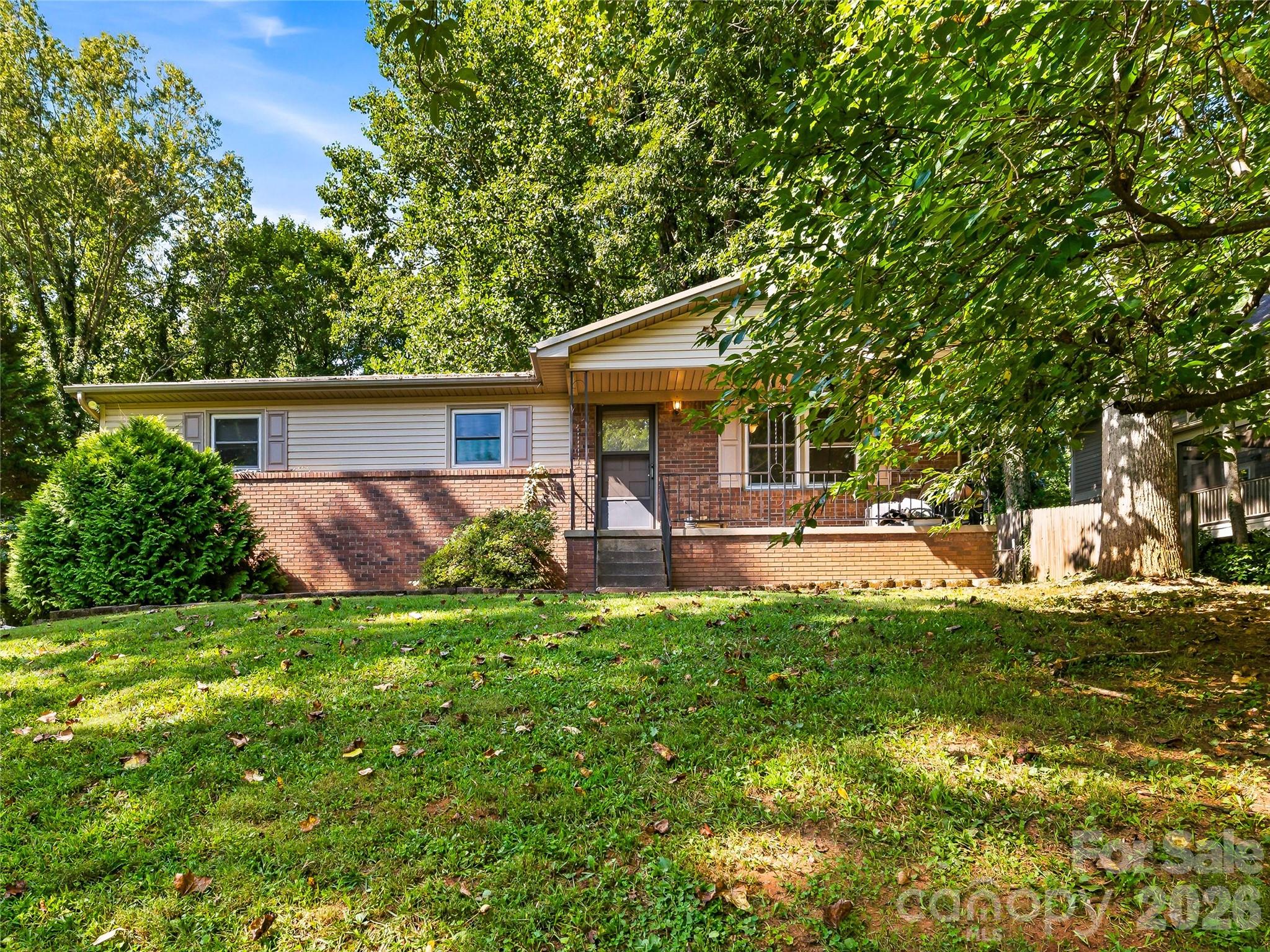 28 Fairhaven Court — Asheville