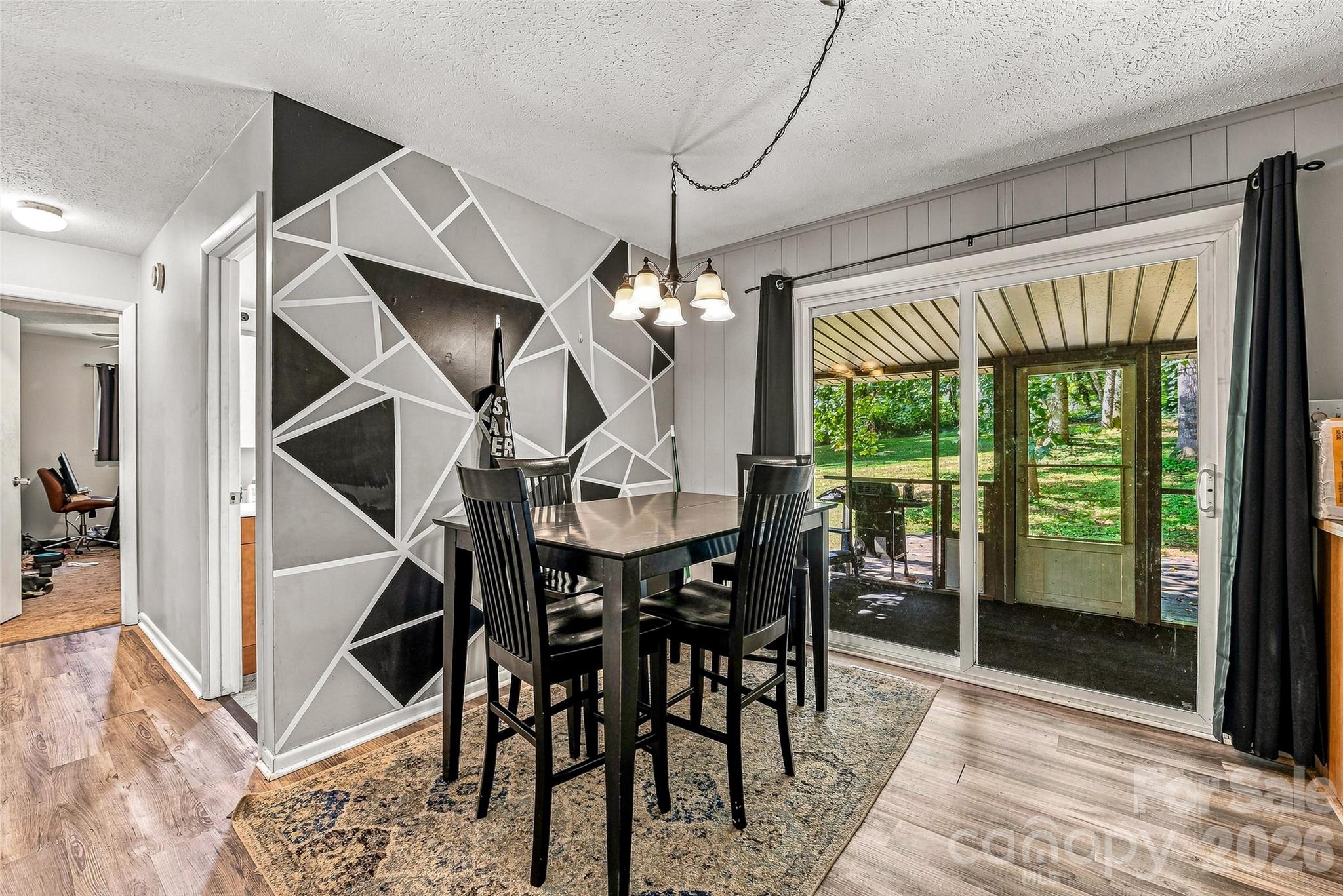 28 Fairhaven Court — Asheville
