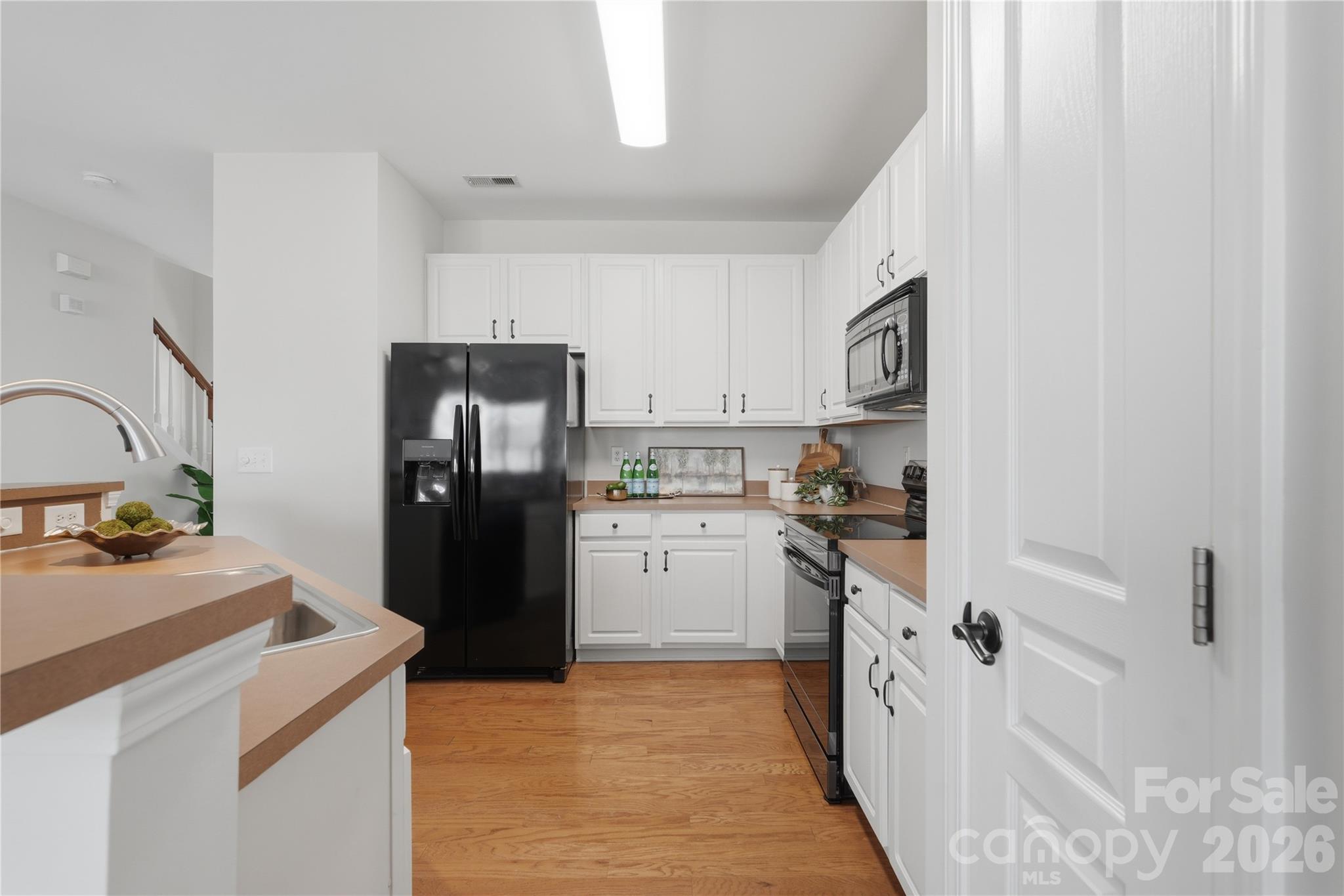 1028 Tabard Lane — Matthews