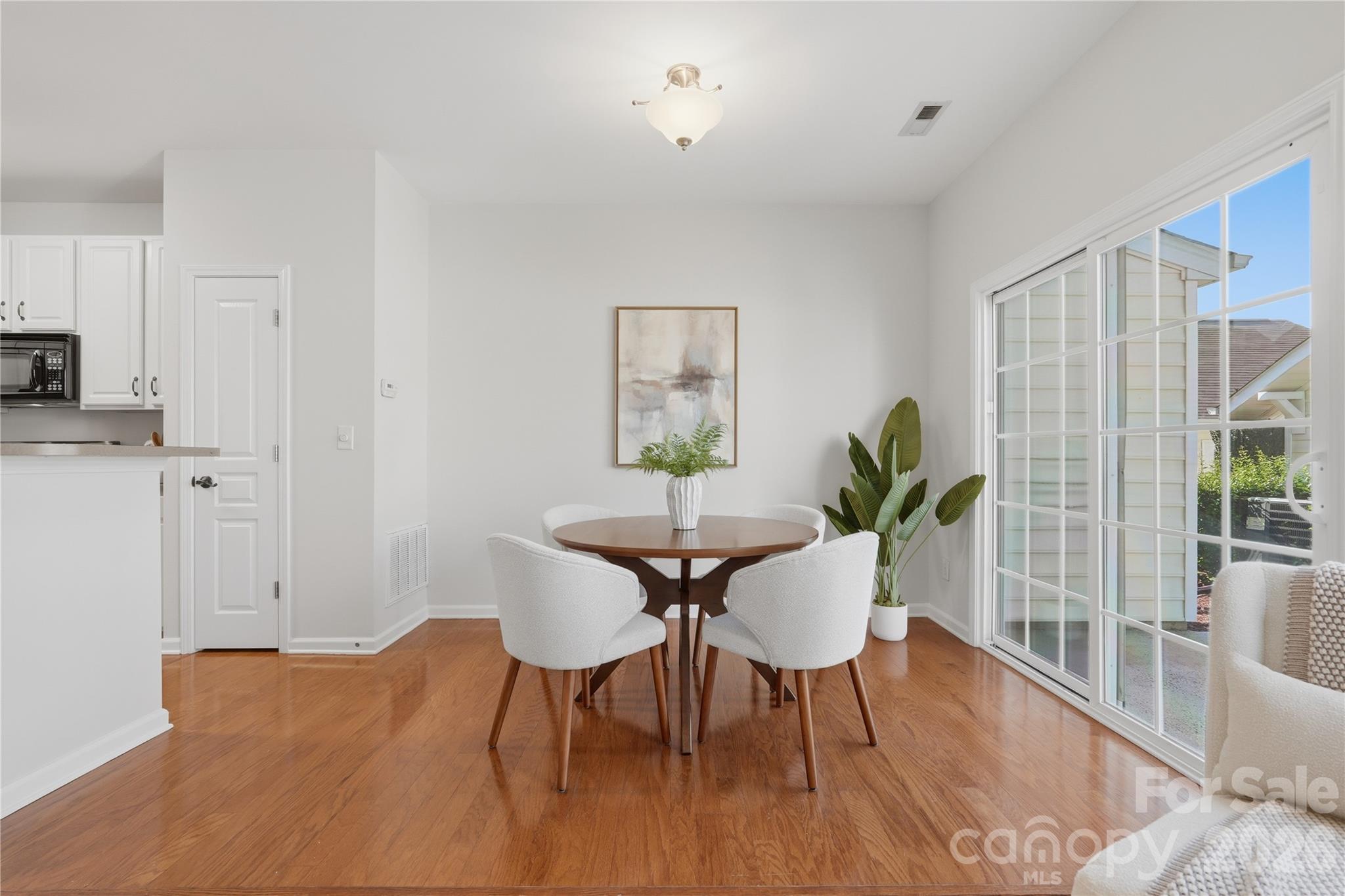 1028 Tabard Lane — Matthews