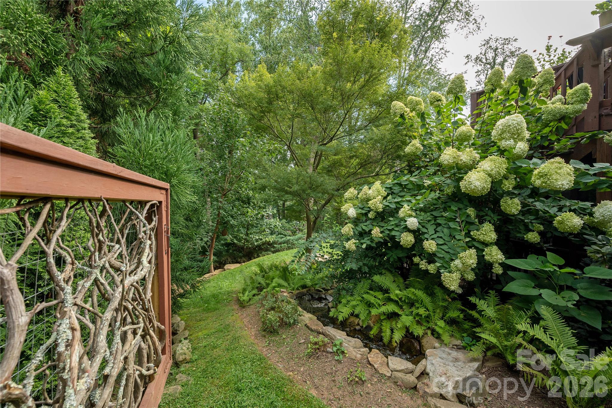 12 Twig Lane — Asheville