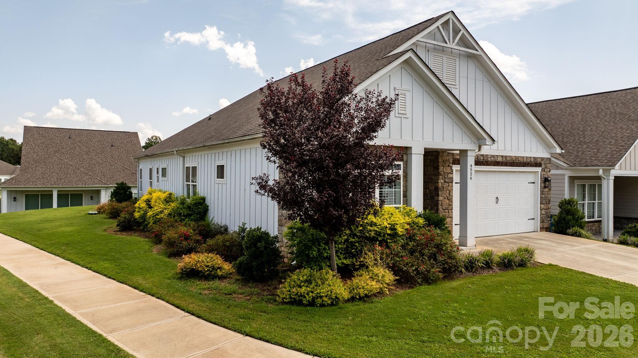 4526 Stellata Loop — Sherrills Ford
