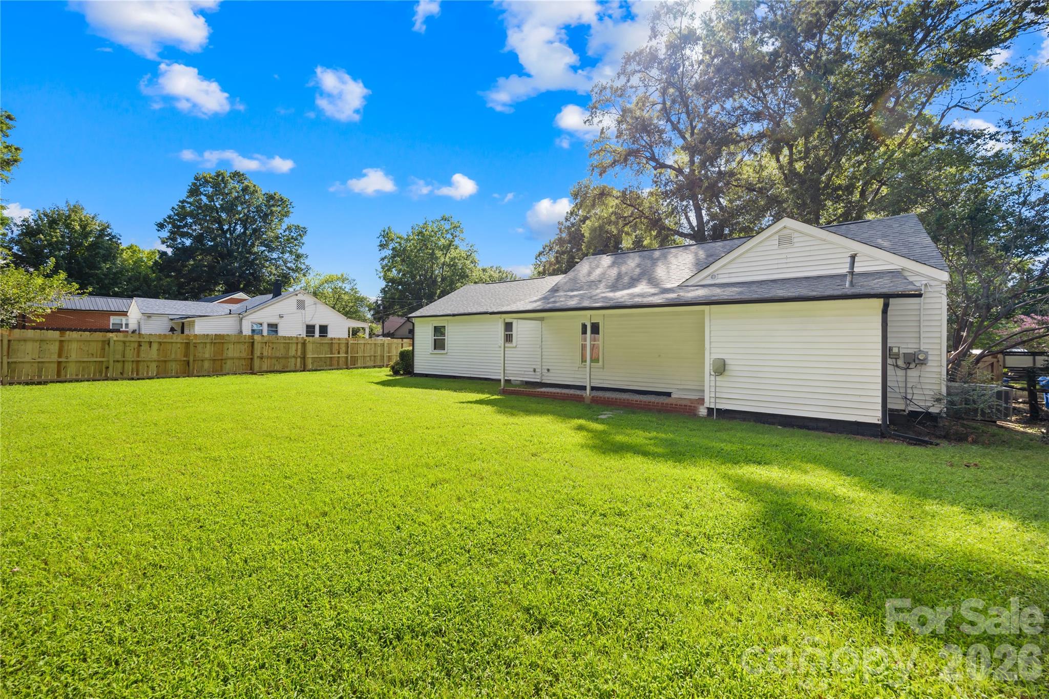 227 N Magnolia Street — Mooresville