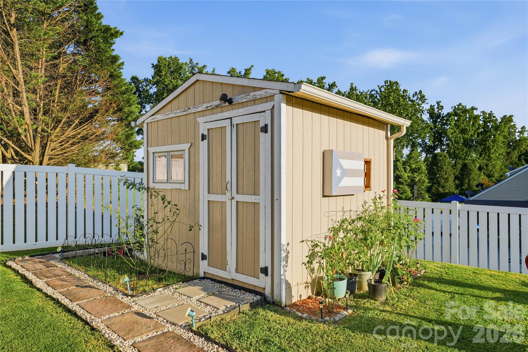 865 Willow Creek Drive — Gastonia