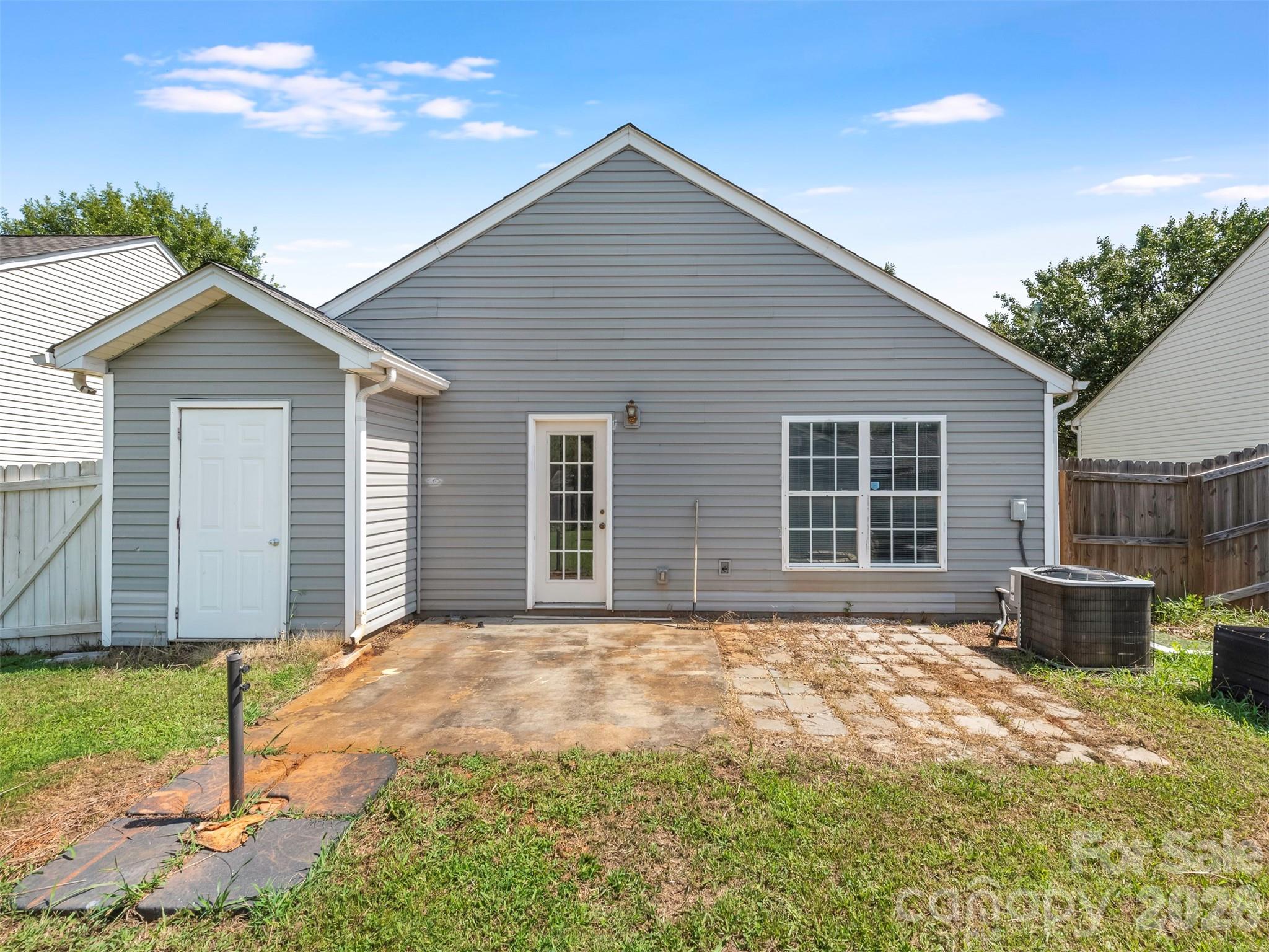 2710 Blackberry Ridge Lane — Charlotte