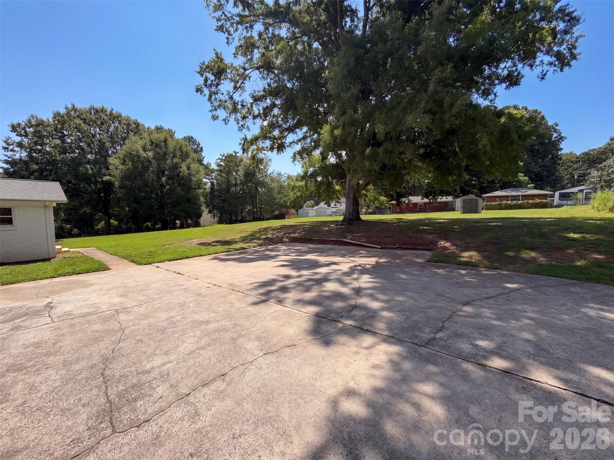 8519 Denbur Drive — Charlotte