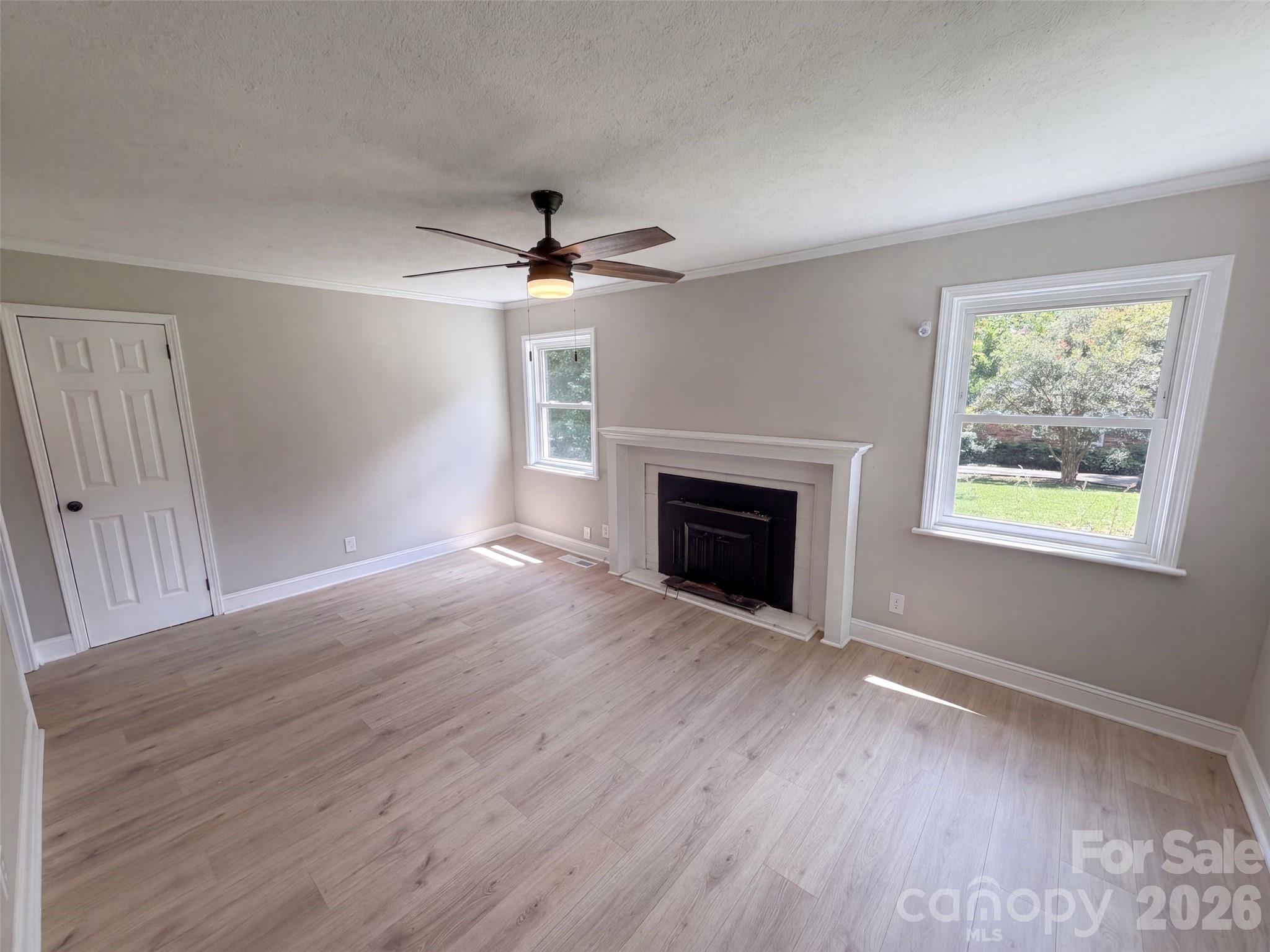 8519 Denbur Drive — Charlotte