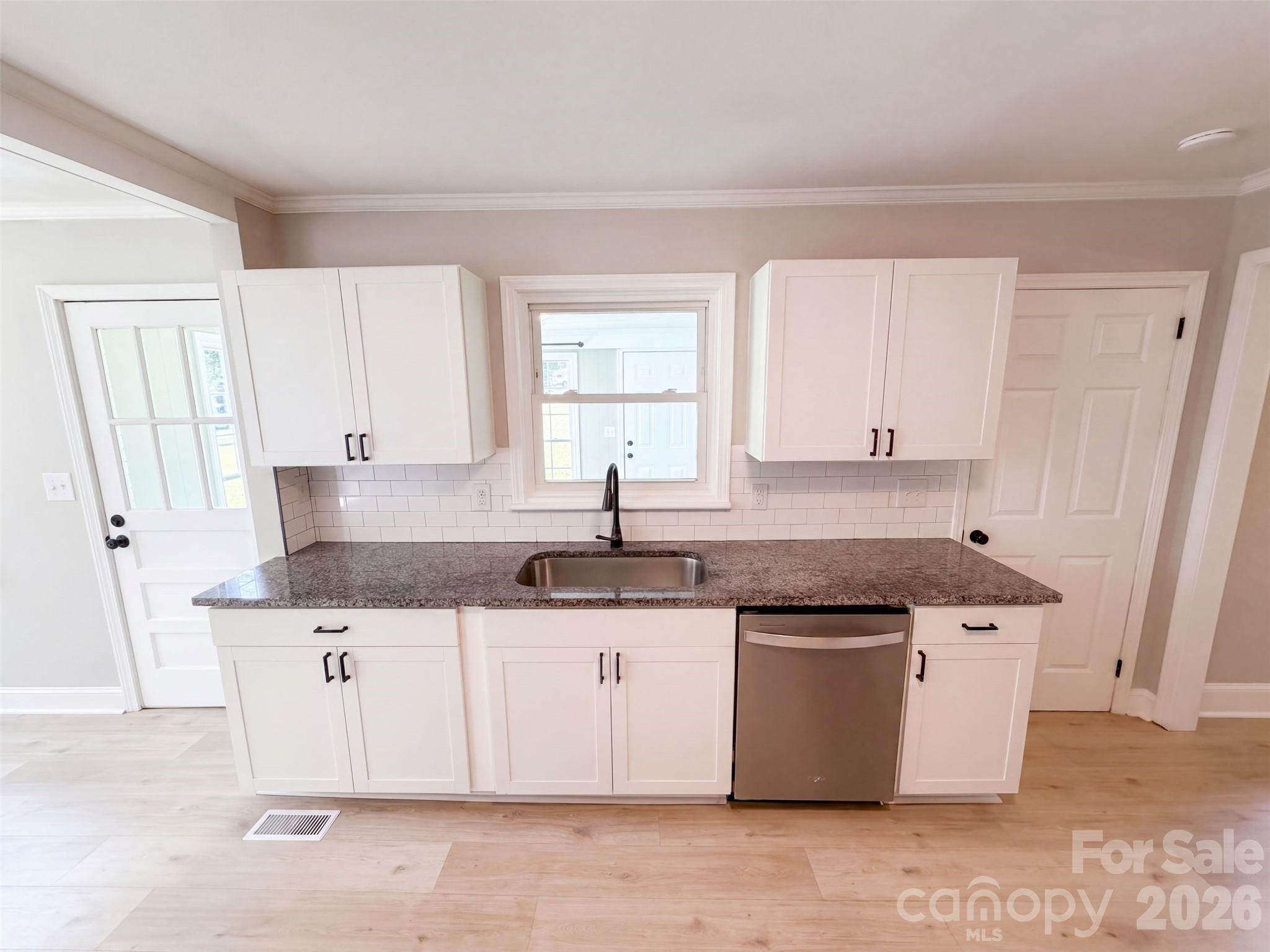 8519 Denbur Drive — Charlotte