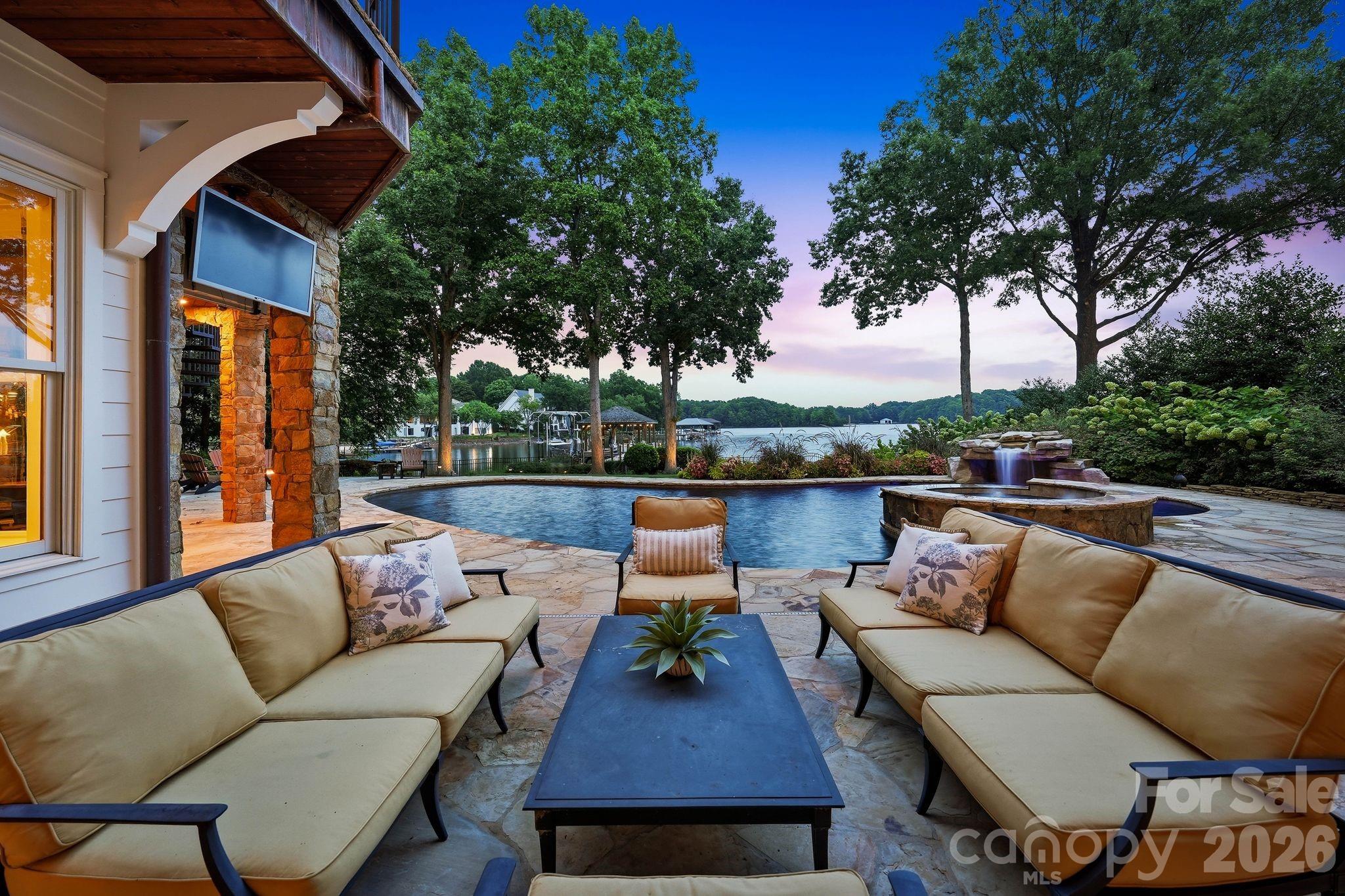 18802 Balmore Pines Lane — Cornelius