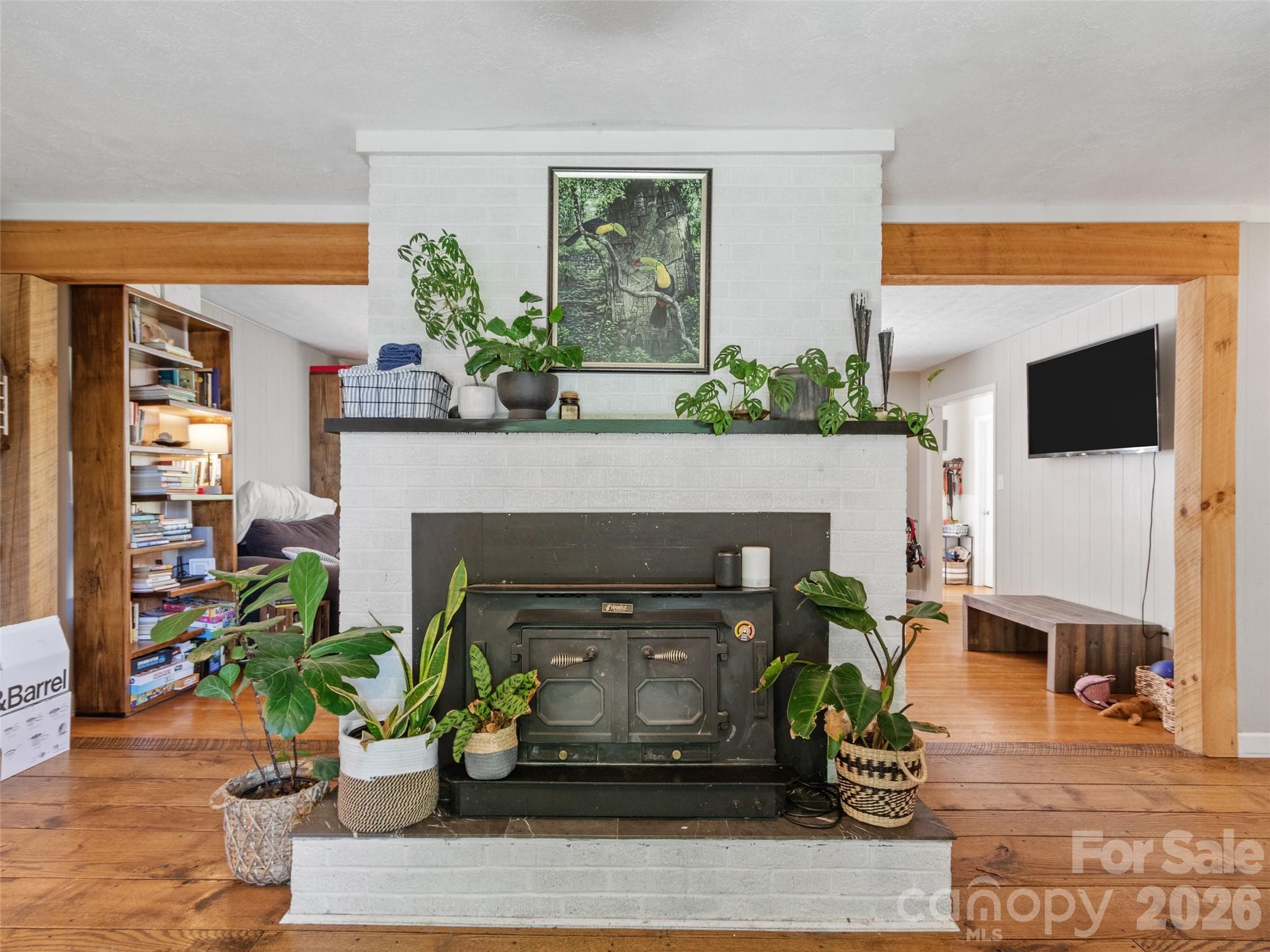 38 Crowell Road — Asheville