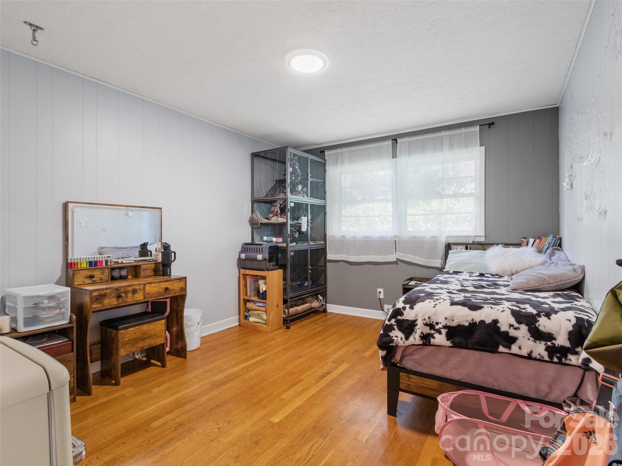 38 Crowell Road — Asheville