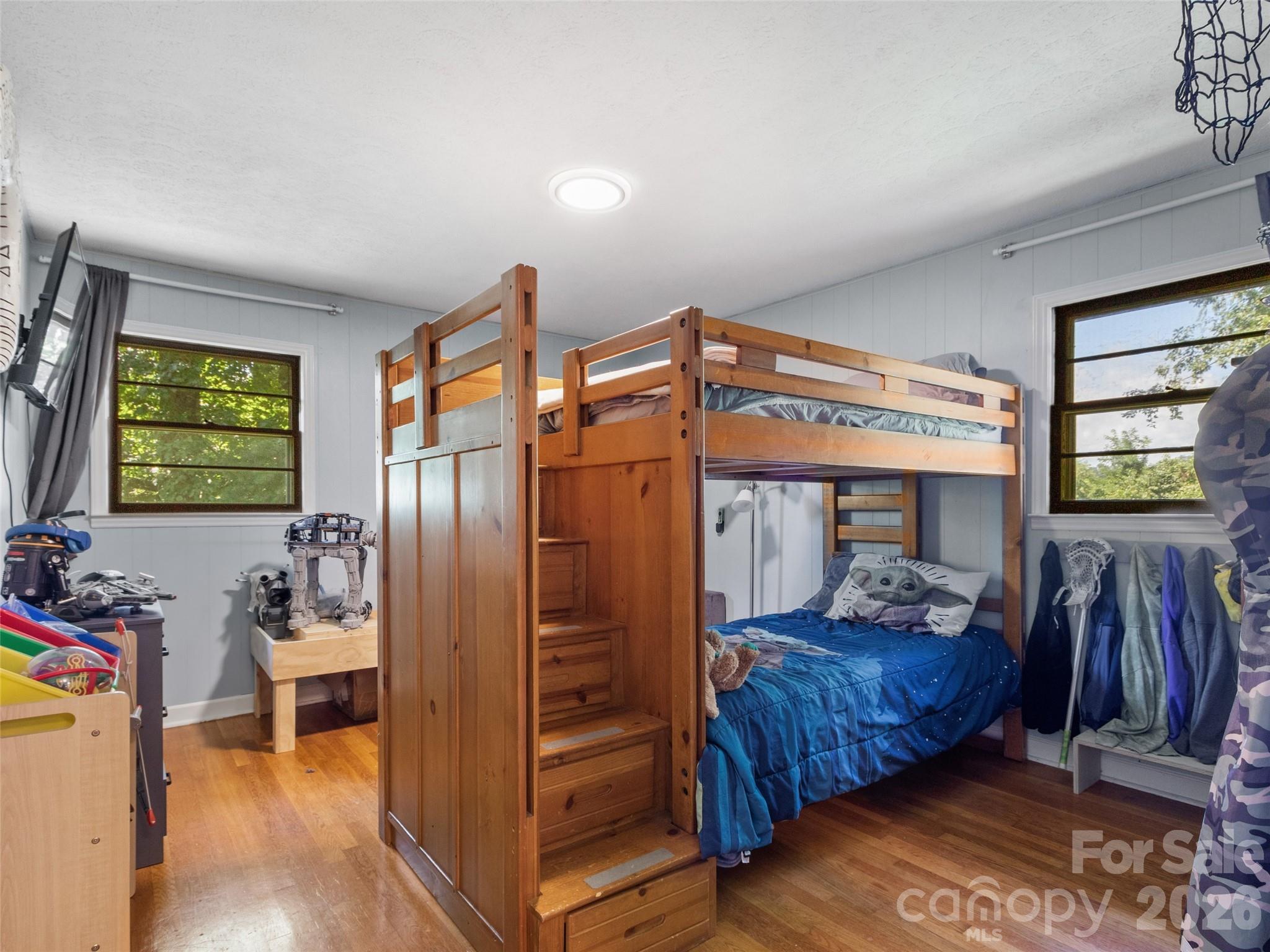 38 Crowell Road — Asheville