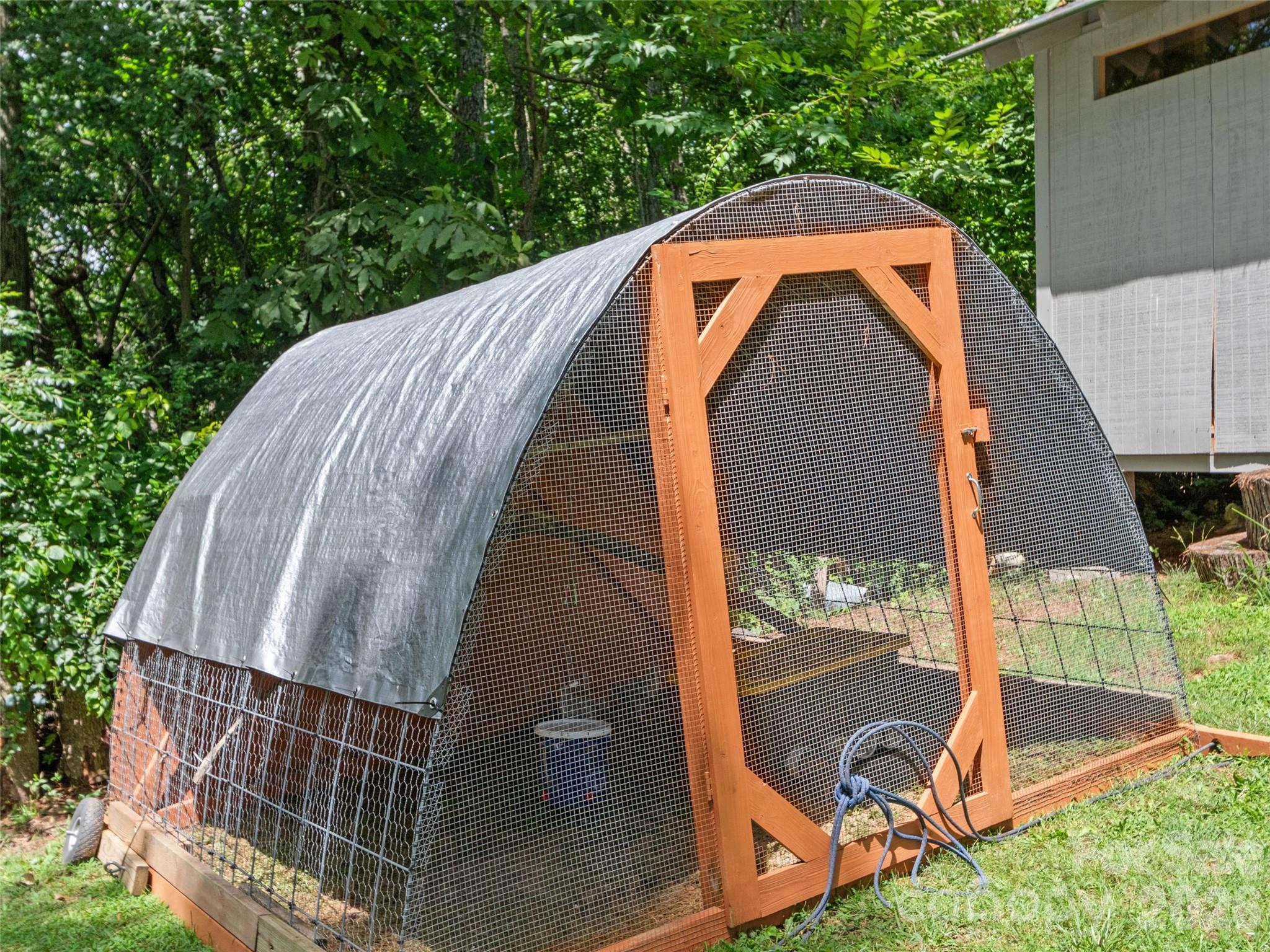 38 Crowell Road — Asheville