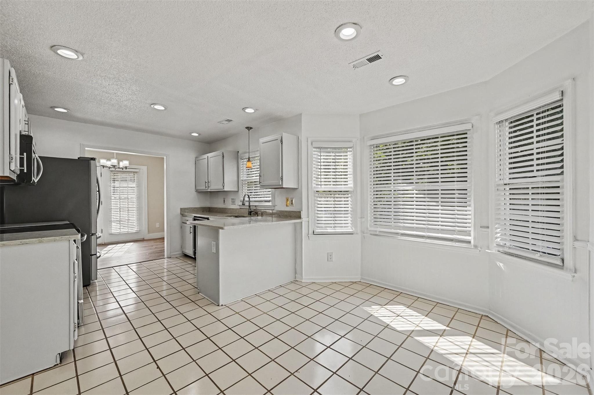 10117 Crayton Drive — Charlotte